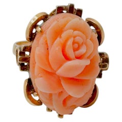 Vintage 14K Yellow Gold Pink Coral Flower Design Ring