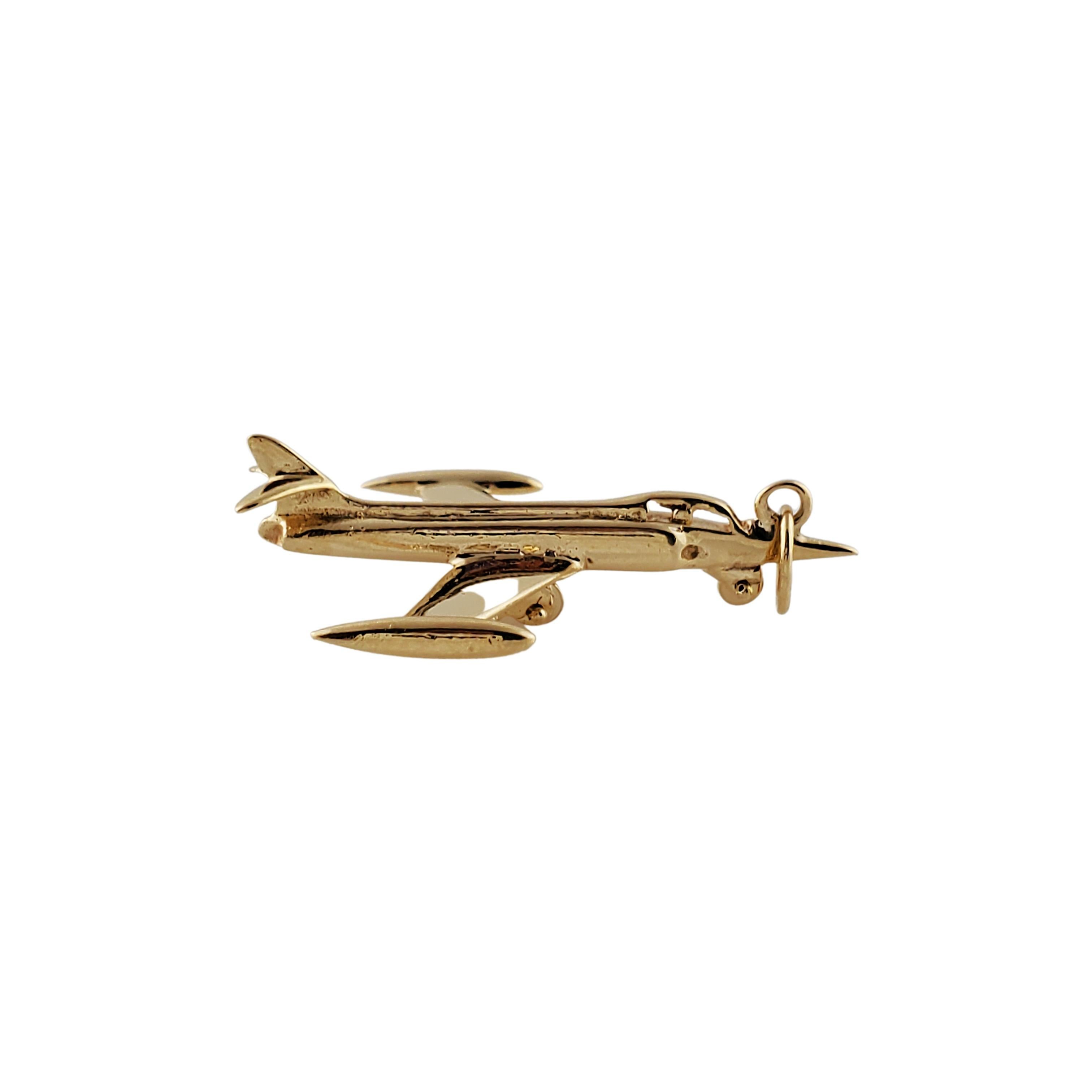 14K Yellow Gold Plane Charm In Good Condition In Washington Depot, CT