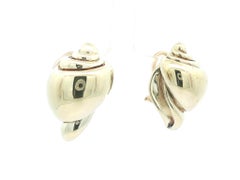 Vintage 14k Yellow Gold Puffed Detailed Conch Shell Earrings w/ Omega Backs