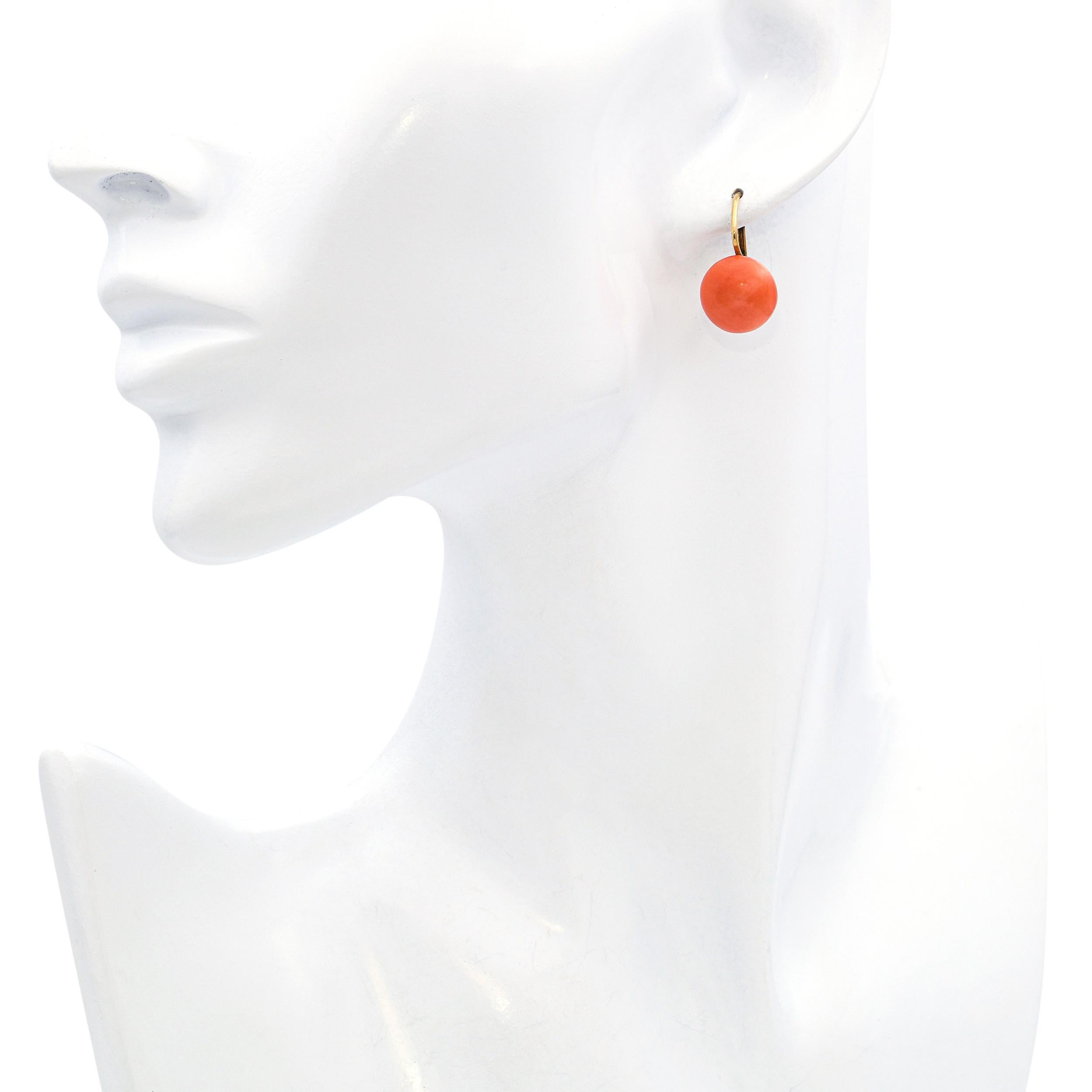 Vintage 14k Gelbgold Rote Koralle Ohrringe (Cabochon)
