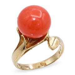 Vintage 14K Yellow Gold Red Coral Ring