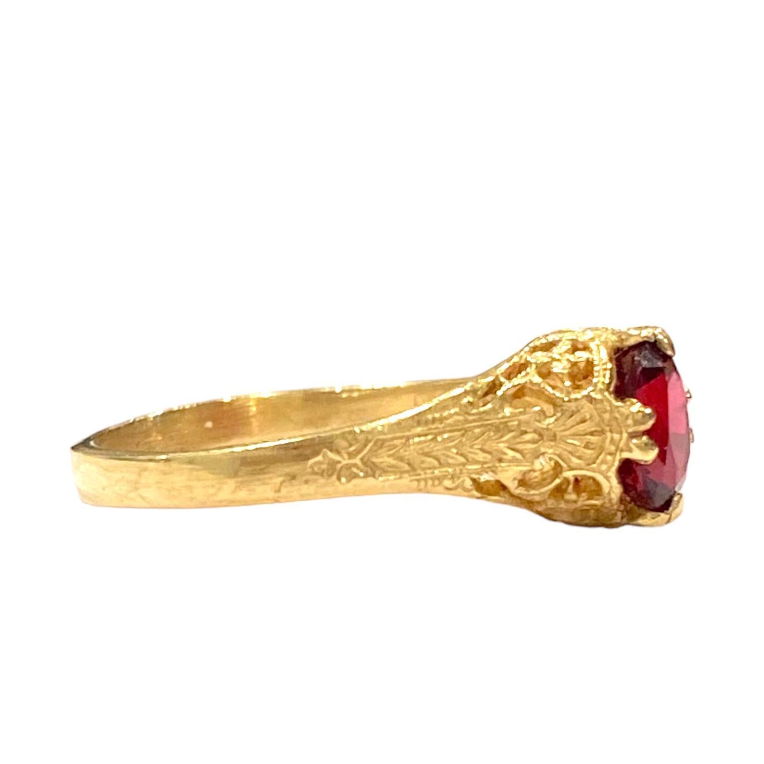 Vintage 14K Yellow Gold Red Spinel Solitaire Ring In Good Condition In Henderson, NV