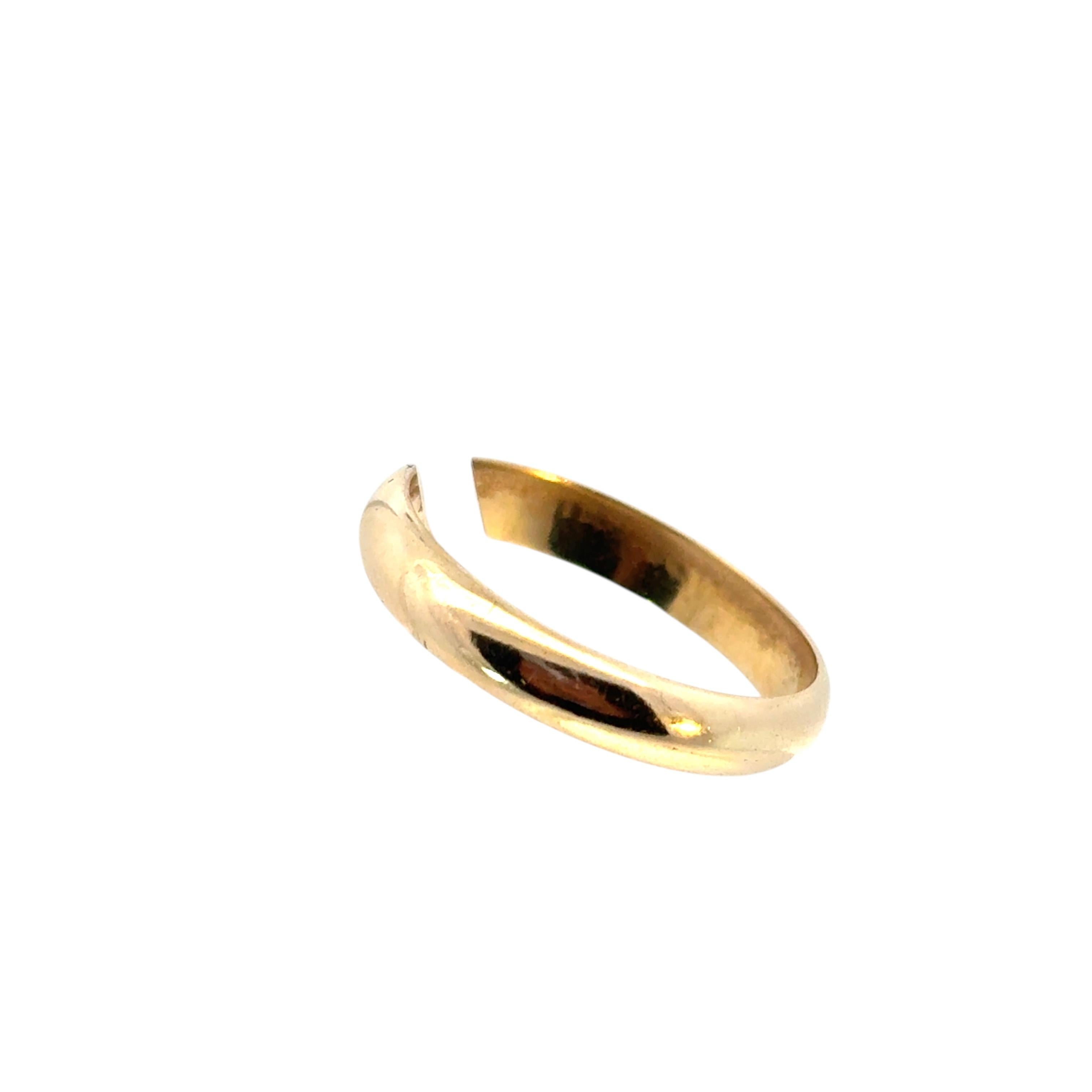 Vintage 14k Yellow Gold Ring Band

This stunning vintage 14k Gold Ring Band is in excellent condition and is ready to ship!

Timeless simplicity meets vintage charm in this Vintage 14k Yellow Gold Ring Band—a beautifully crafted piece that’s perfect