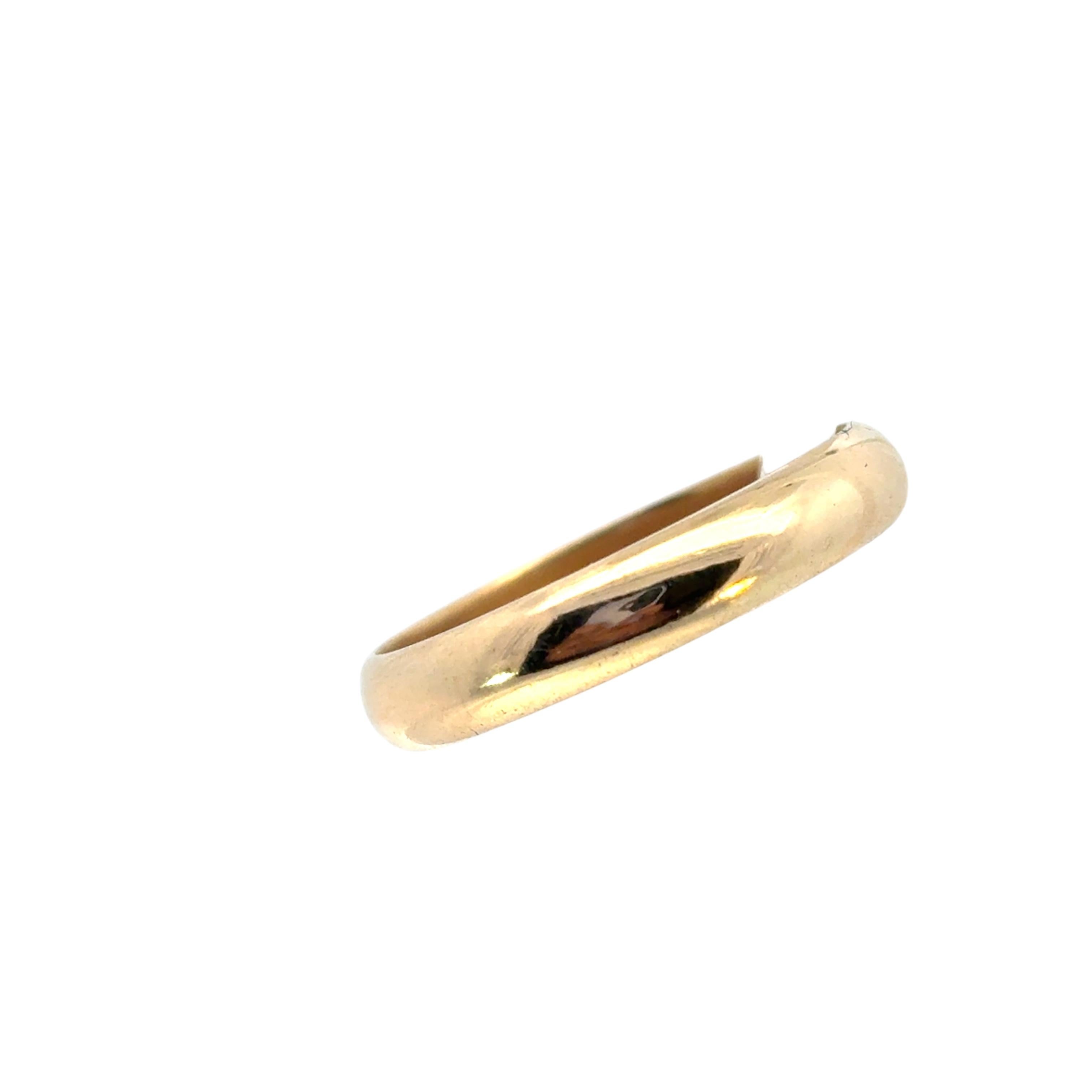 Modern Vintage 14k Yellow Gold Ring Band For Sale