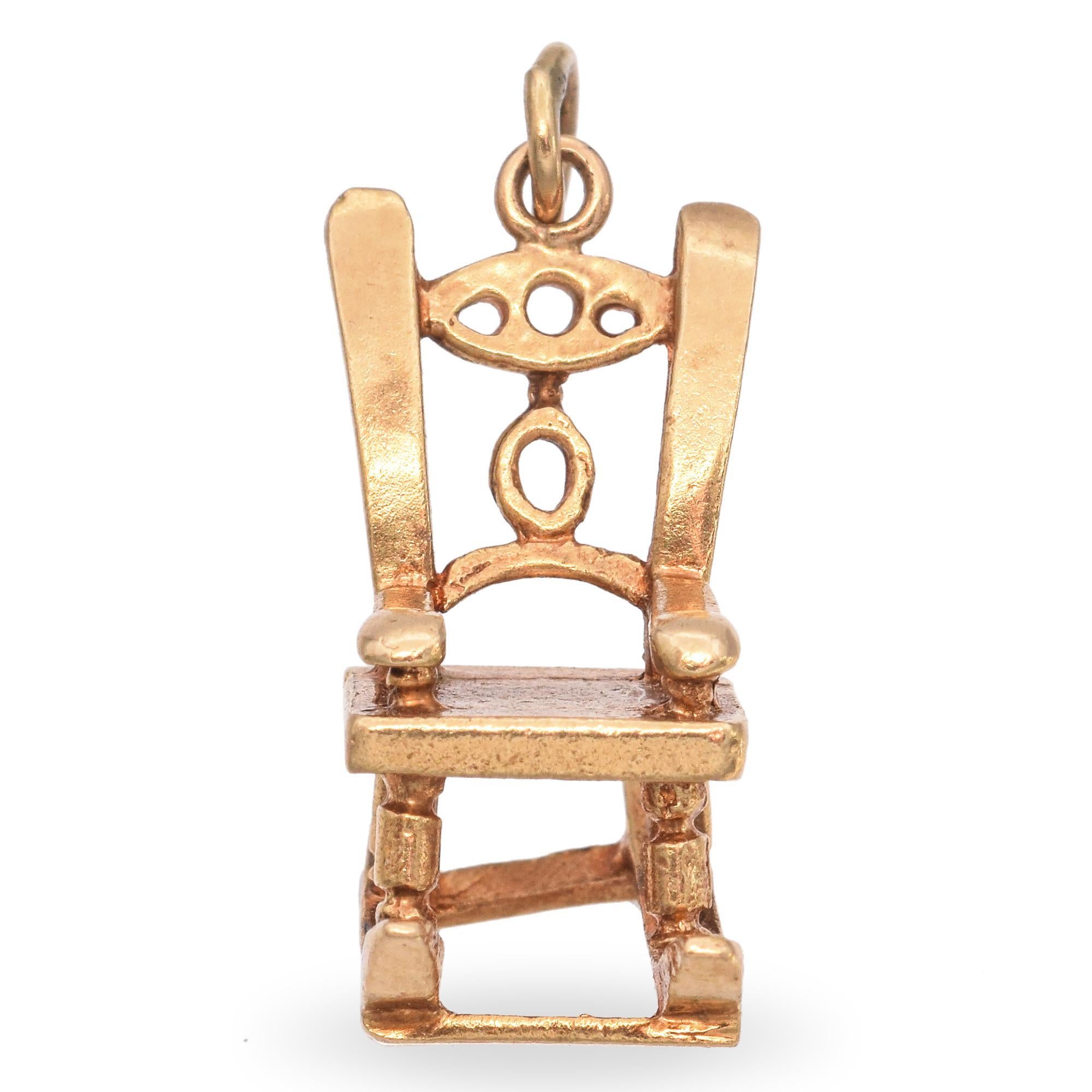 Breloque vintage en or jaune 14K pour chaise à bascule Bon état - En vente à New York, NY