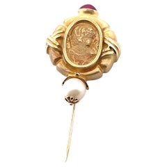 Broche camée vintage en or jaune 14 carats, rubis et perles de culture