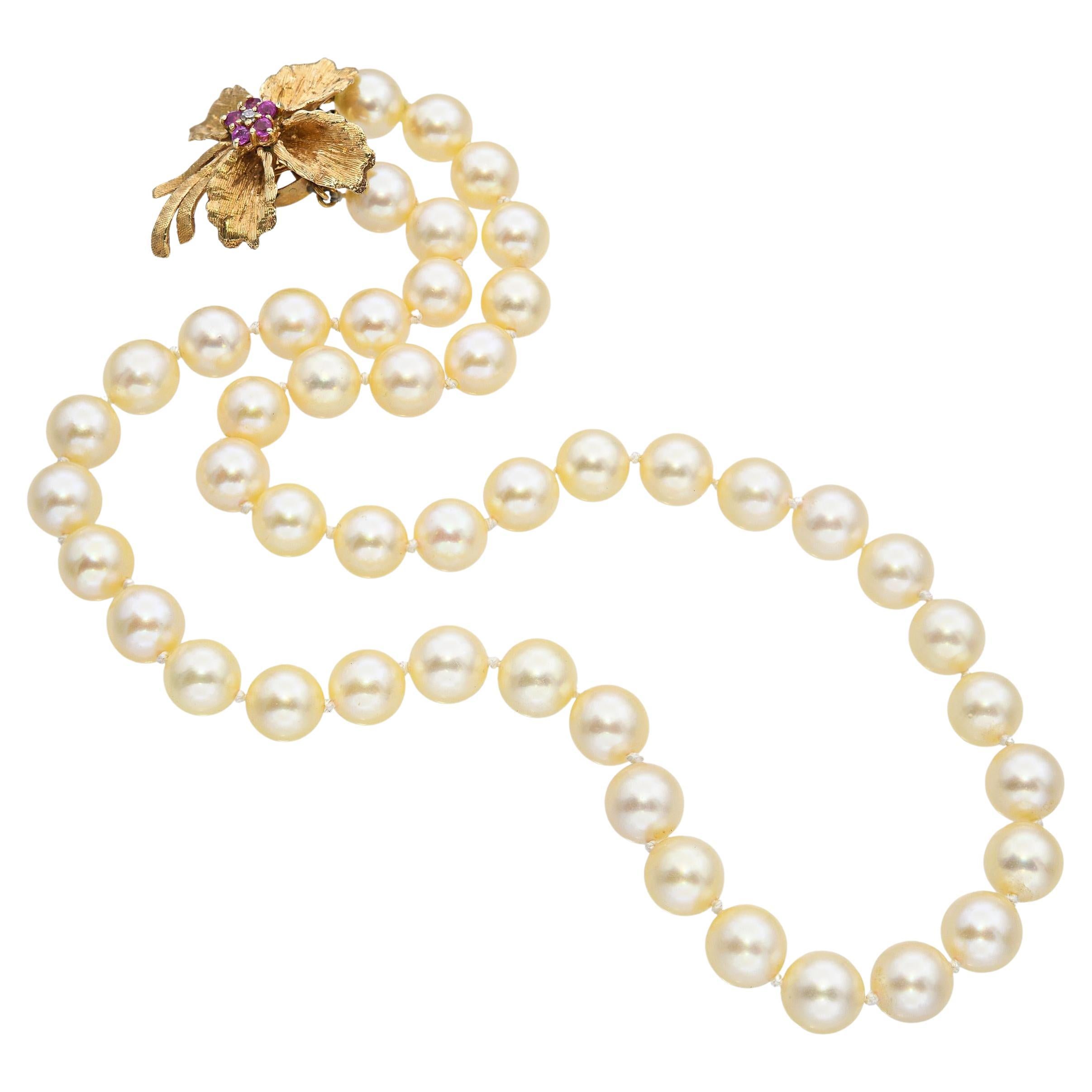 Vintage 14k Yellow Gold Ruby Diamond Pearl Beaded Strand Flower Clasp Necklace en vente