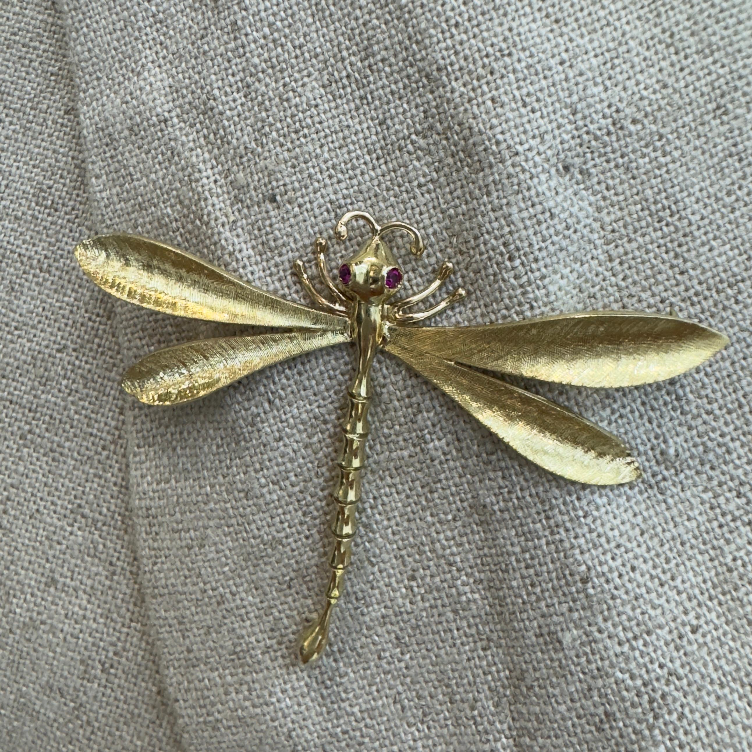 Vintage 14K Yellow Gold Ruby Eyed Dragonfly Pin Brooch For Sale 3