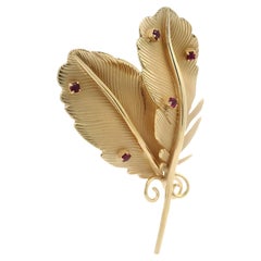 Vintage 14k Yellow Gold Ruby Matte & Polished Finish Dual Feather Pin Brooch