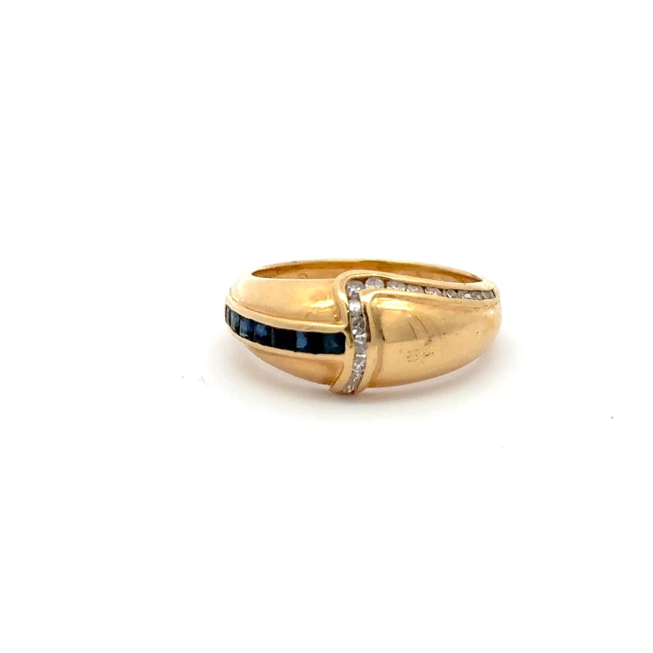 Taglio princess Vintage 14K Yellow Gold Sapphire and Diamond Crossover Band Ring in vendita