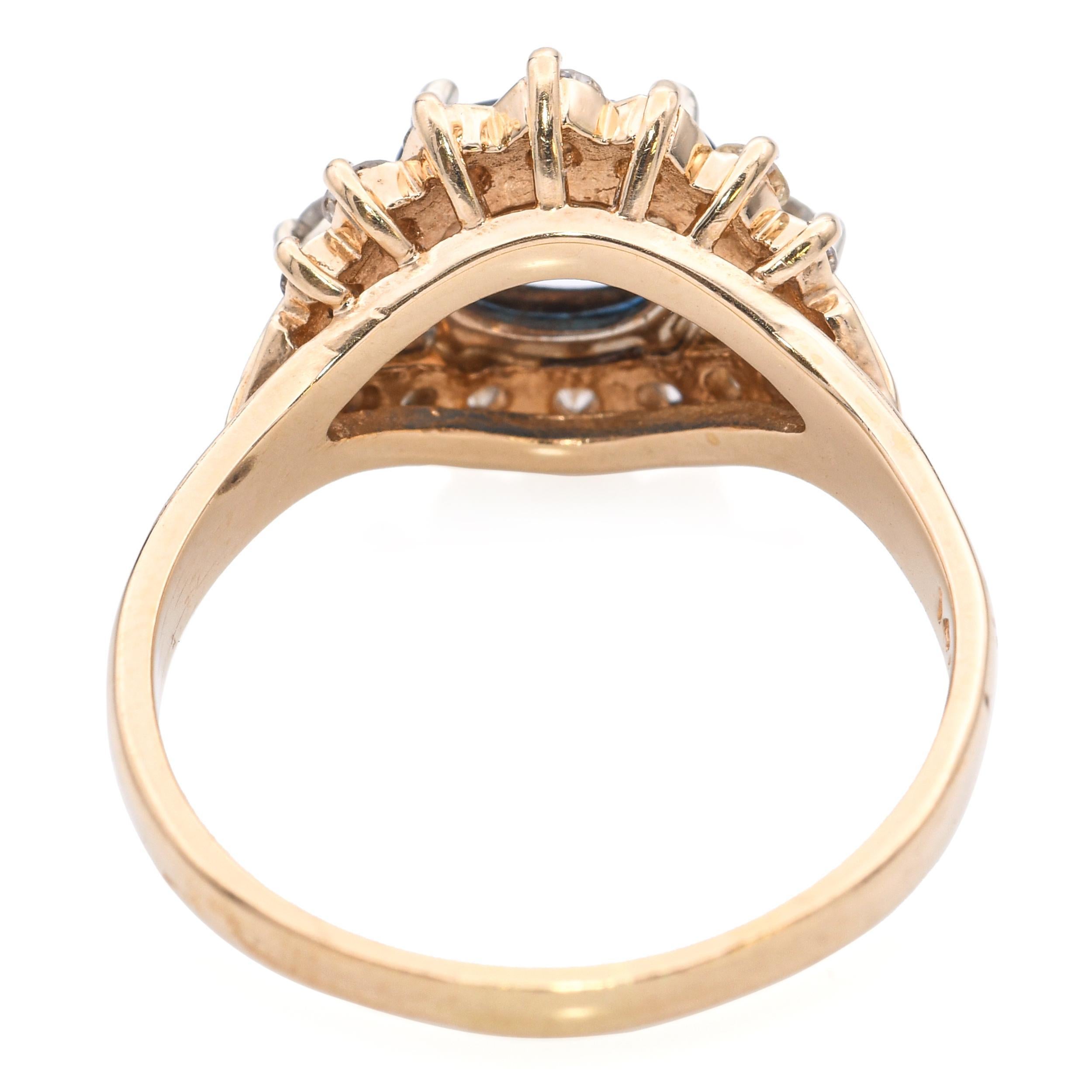 Vintage 14k Yellow Gold Sapphire and Diamond Evil Eye Statement Ring (Bague de déclaration pour l'œil du mal) Unisexe en vente