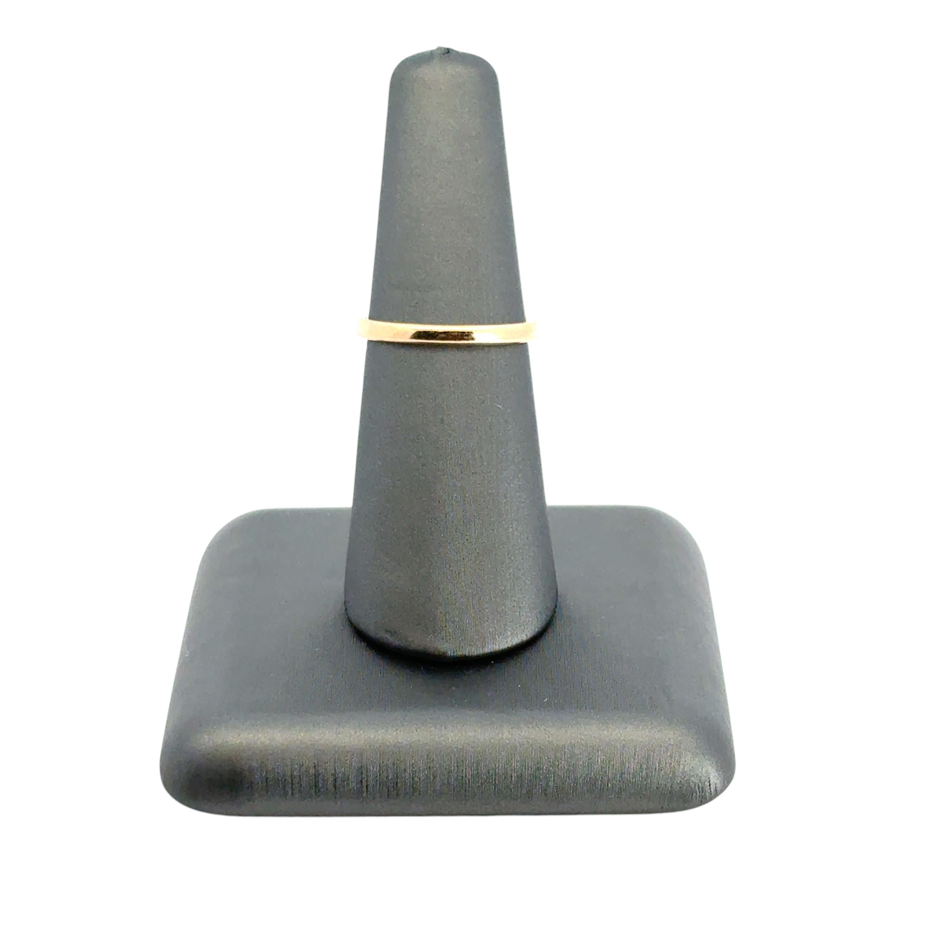 Vintage 14k Yellow Gold Simple Ring Band For Sale 6