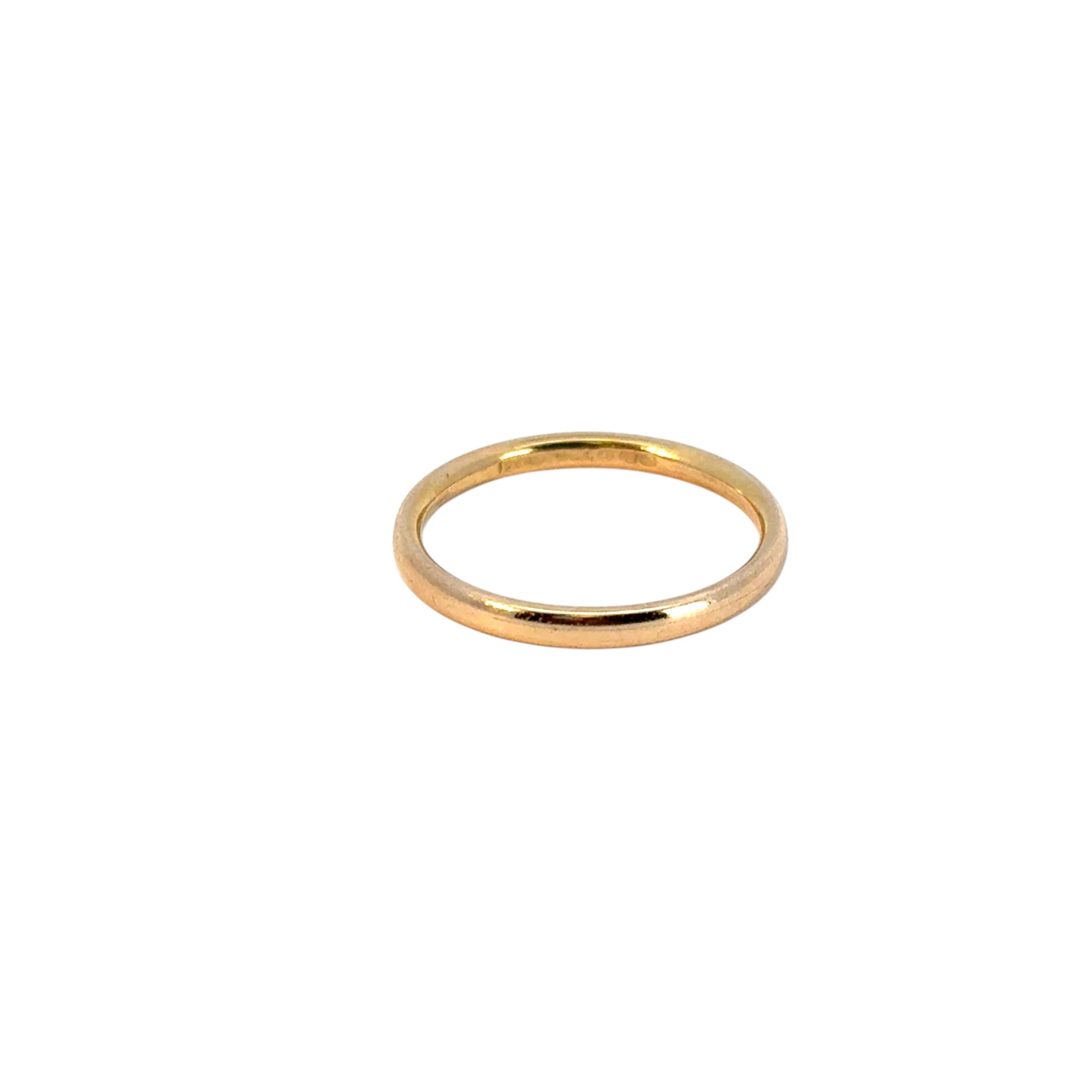 Modern Vintage 14k Yellow Gold Simple Ring Band For Sale