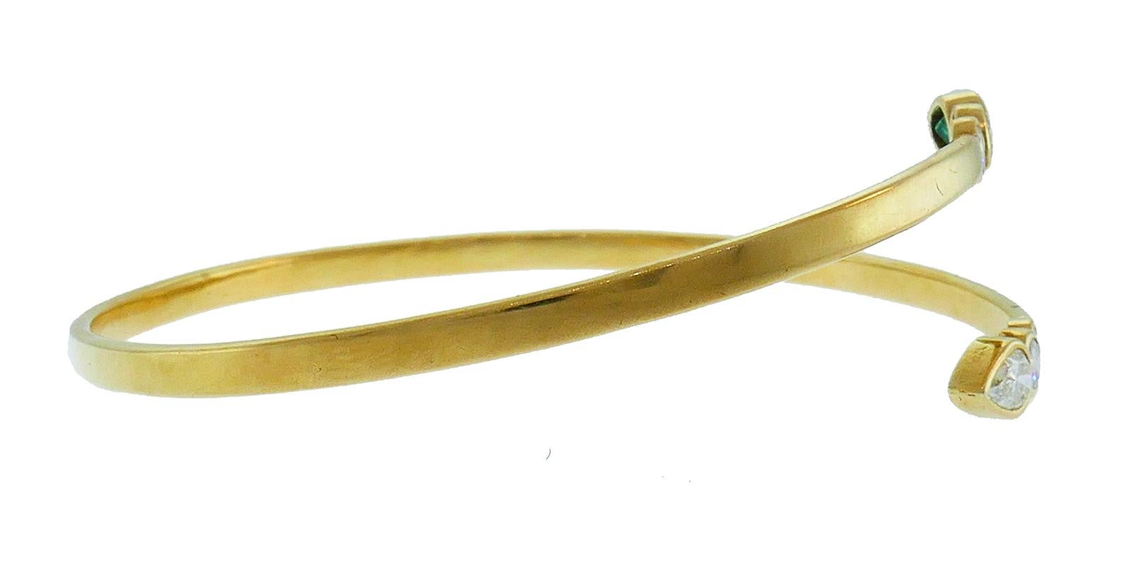 Mixed Cut Vintage 14k Yellow Gold Snake Bangle Bracelet Emerald Diamond