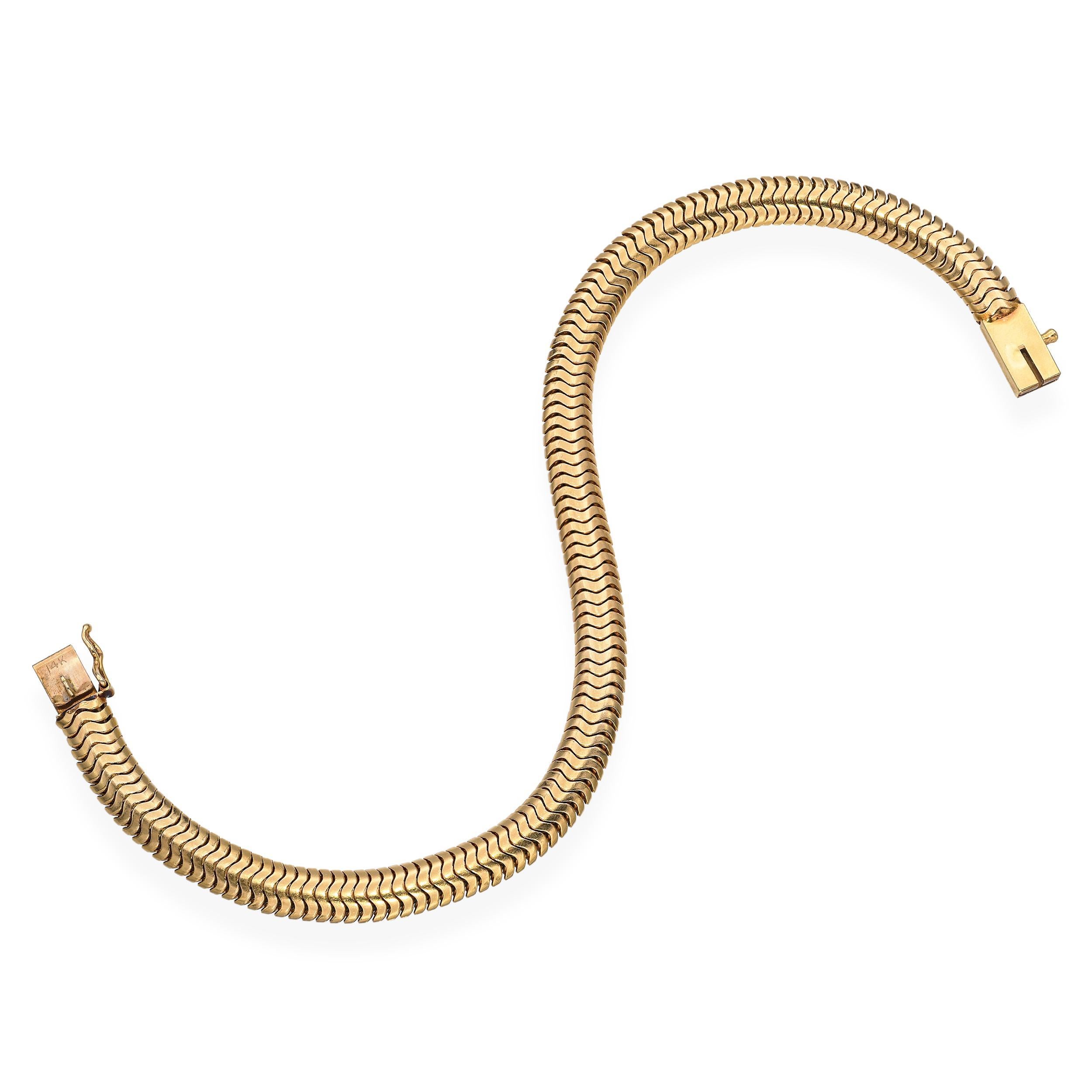 Donna Bracciale a catena a serpente in oro giallo 14k vintage in vendita