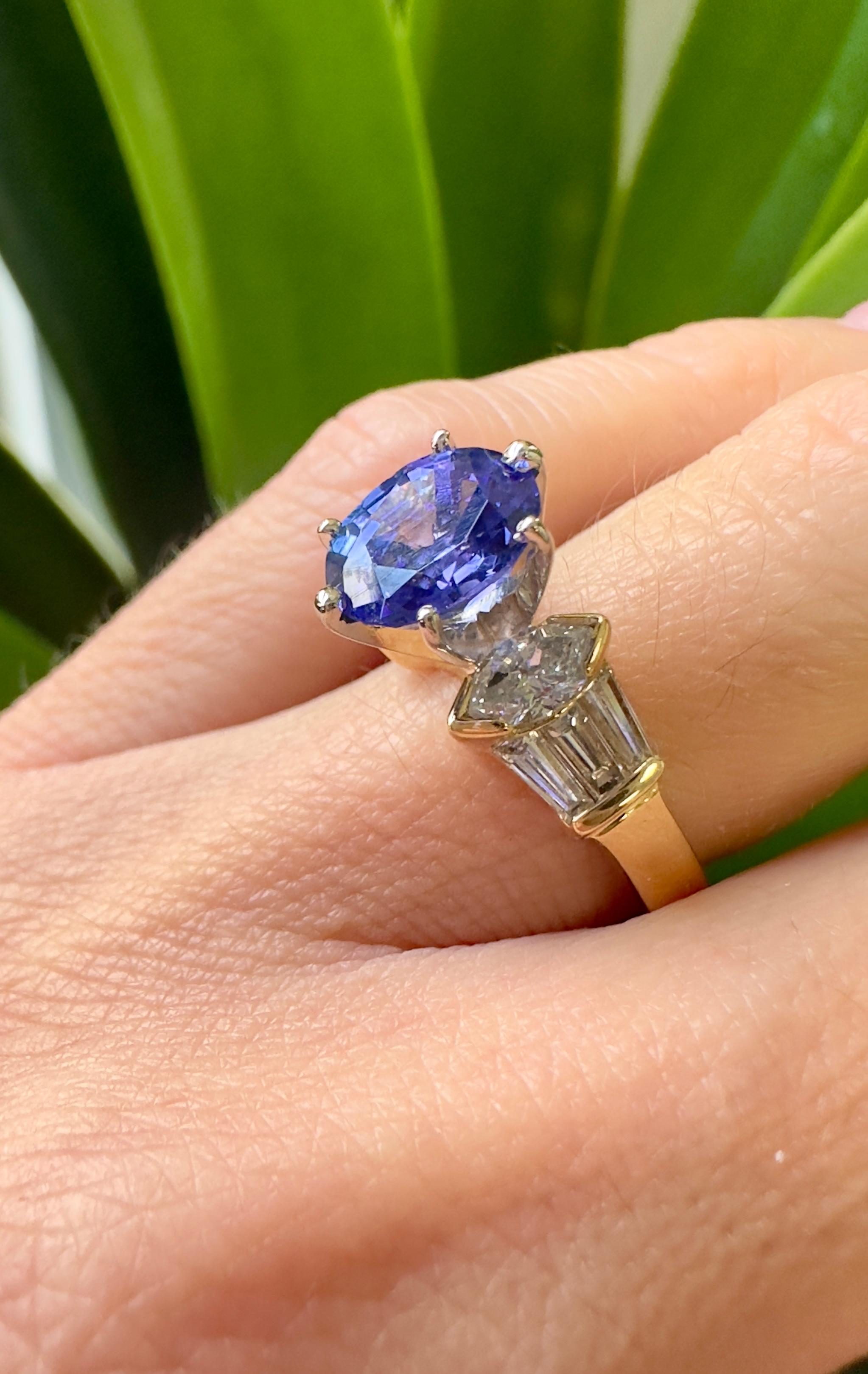 Women's Vintage 14k Yellow Gold Tanzanite & Diamond Ring For Sale