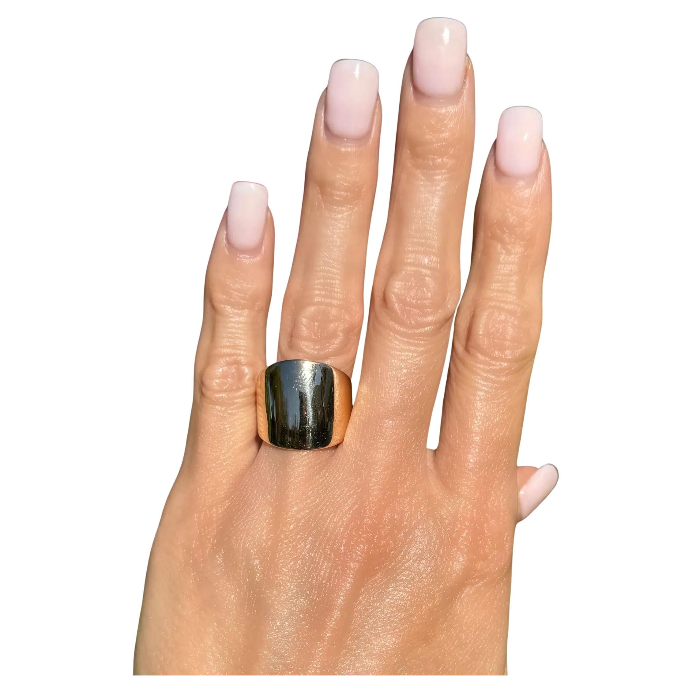 Vintage 14K Gelbgold Kegelförmige Kuppel Ring, Ende des 20. Jahrhunderts, Größe 9 im Angebot