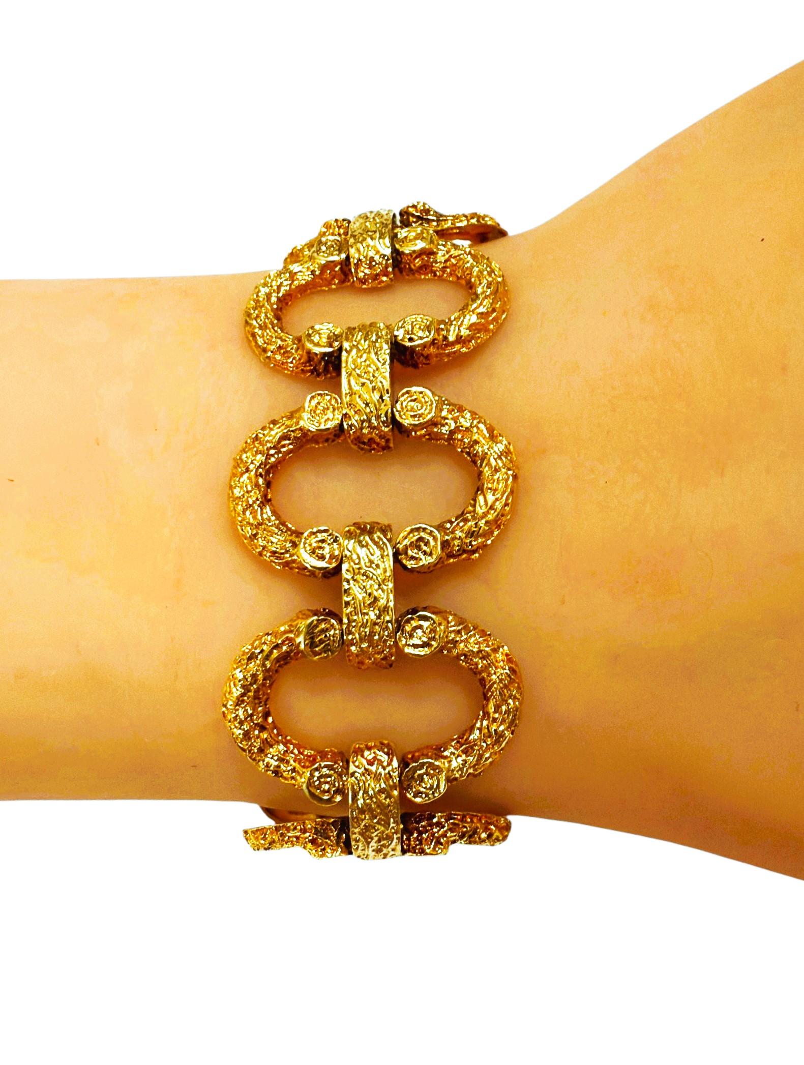 Pulsera de eslabones gruesos con textura vintage de oro amarillo de 14 quilates 31,70 gramos en venta 8