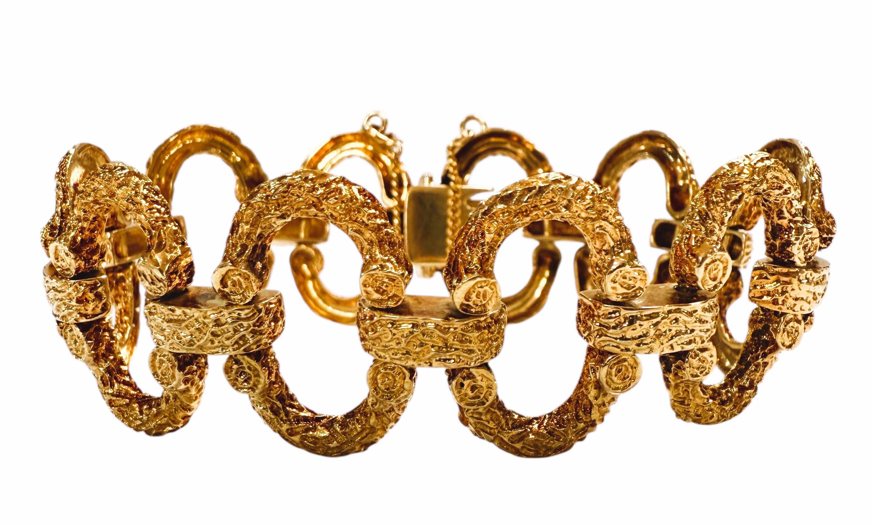 Pulsera de eslabones gruesos con textura vintage de oro amarillo de 14 quilates 31,70 gramos Art Decó en venta