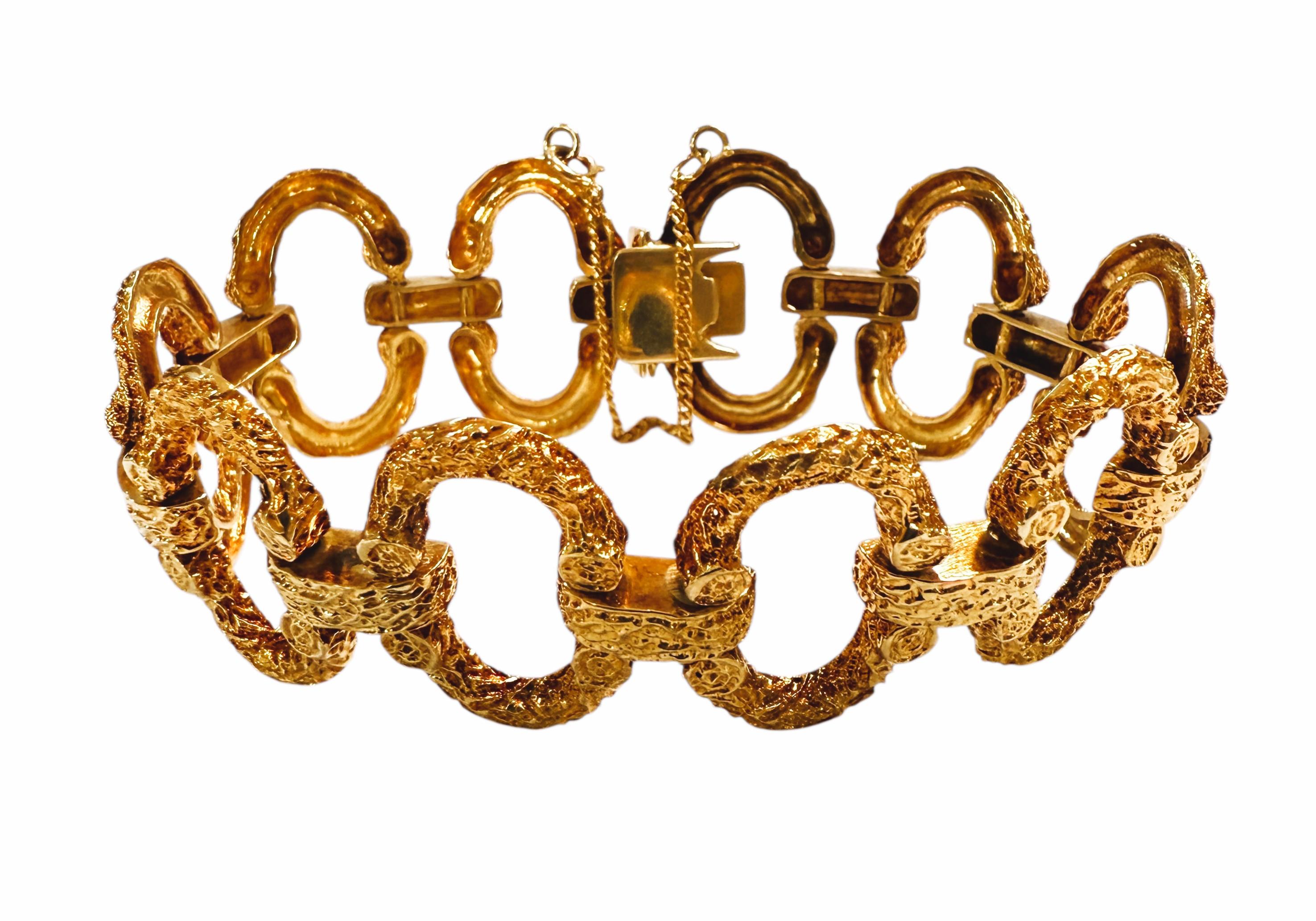 Pulsera de eslabones gruesos con textura vintage de oro amarillo de 14 quilates 31,70 gramos en Excelente estado para la venta en Eagan, MN