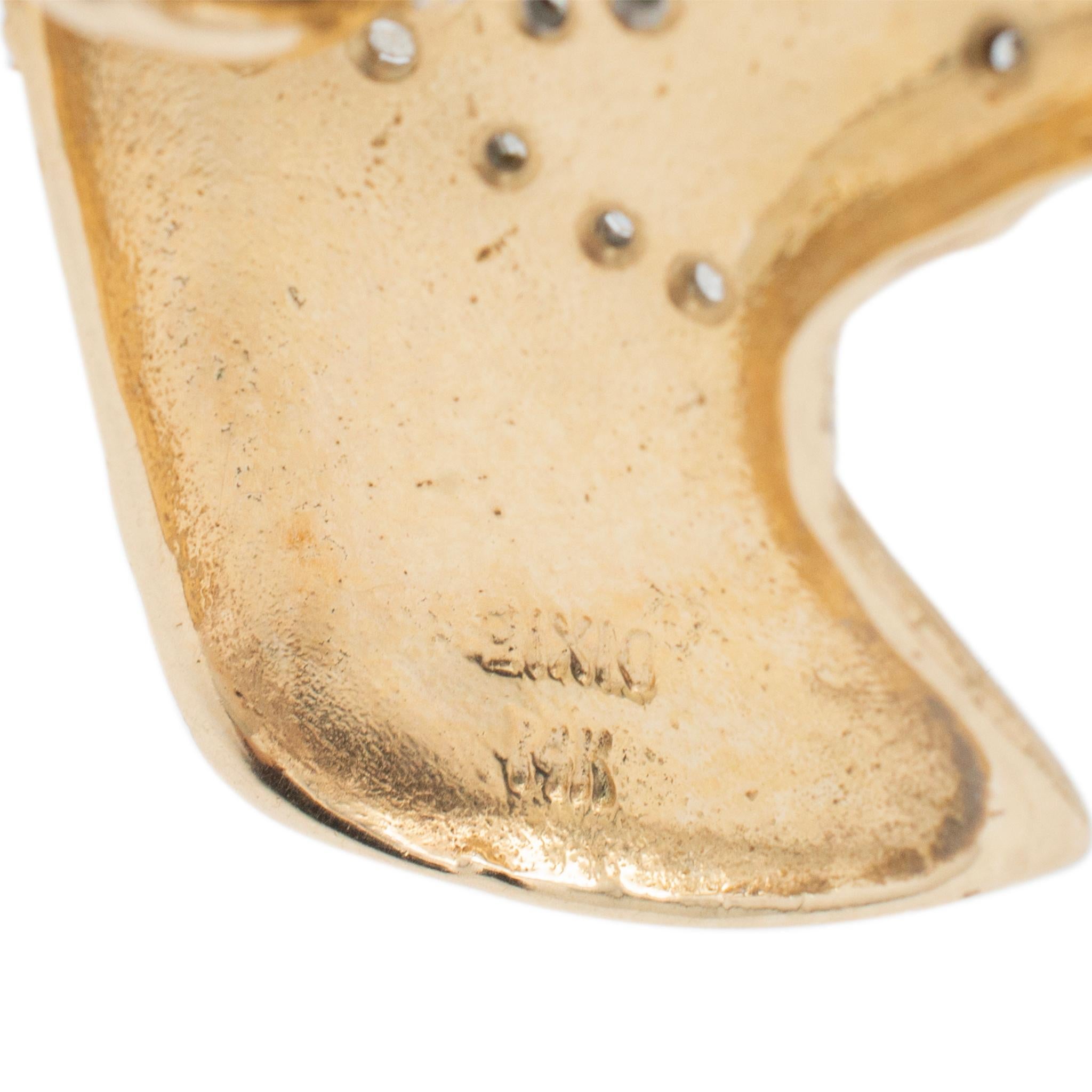 Single Cut Vintage 14K Yellow Gold Textured Horse Head Diamond Pendant For Sale