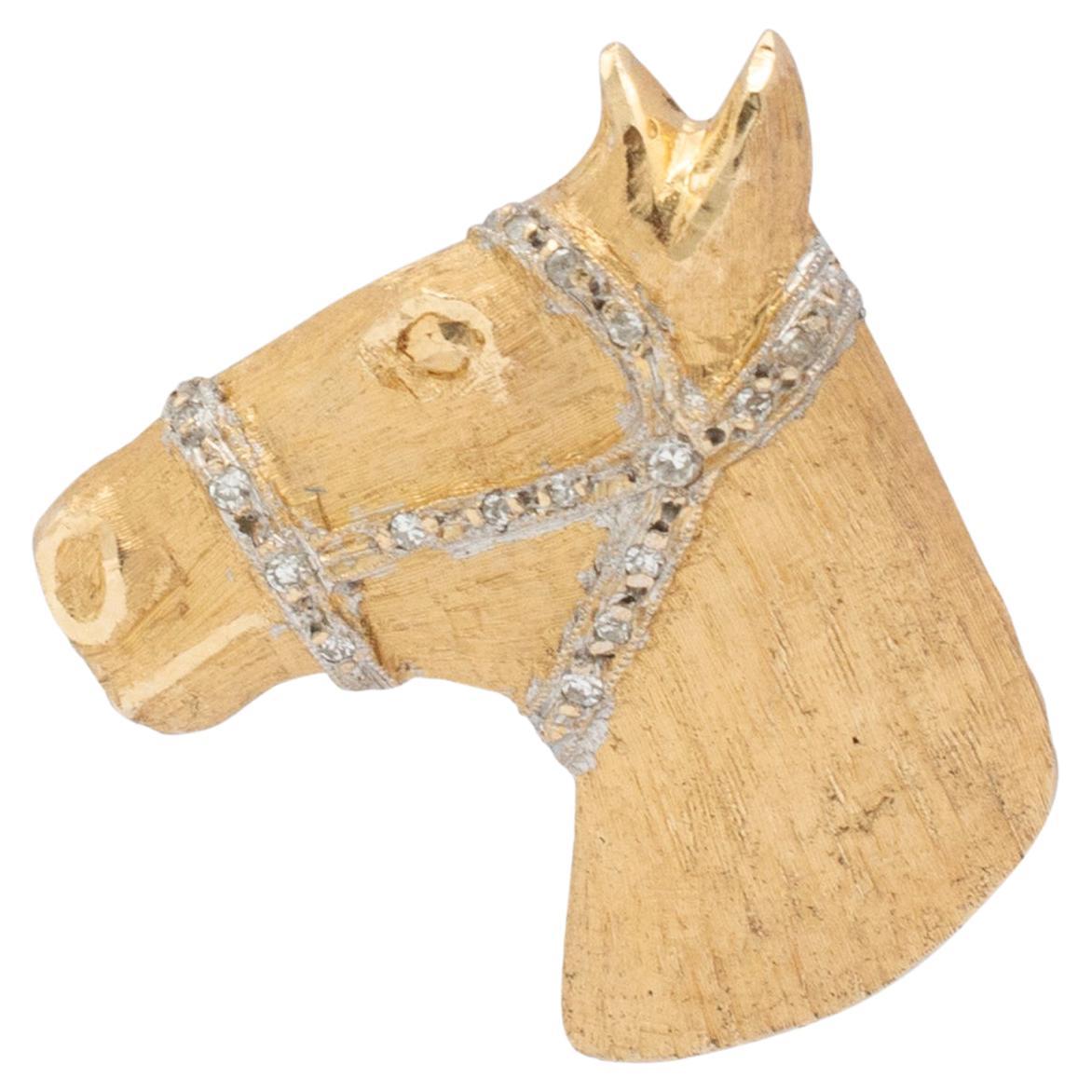 Vintage 14K Yellow Gold Textured Horse Head Diamond Pendant For Sale