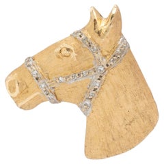 Vintage 14K Gelbgold Texturierter Pferdekopf-Diamant-Anhänger