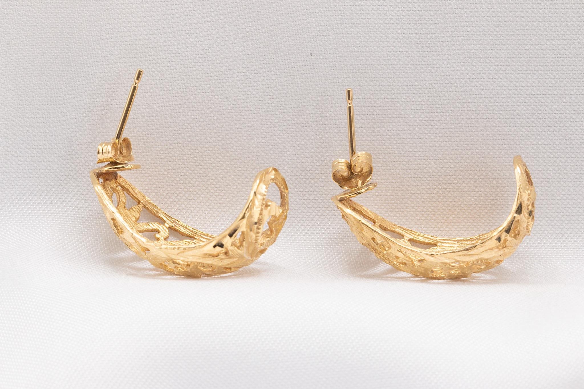 Vintage 14k Gelbgold Texturierte J-Creolen-Ohrringe Damen