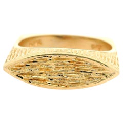 Vintage 14k Yellow Gold Textured Marquise Squared Shank Band Ring