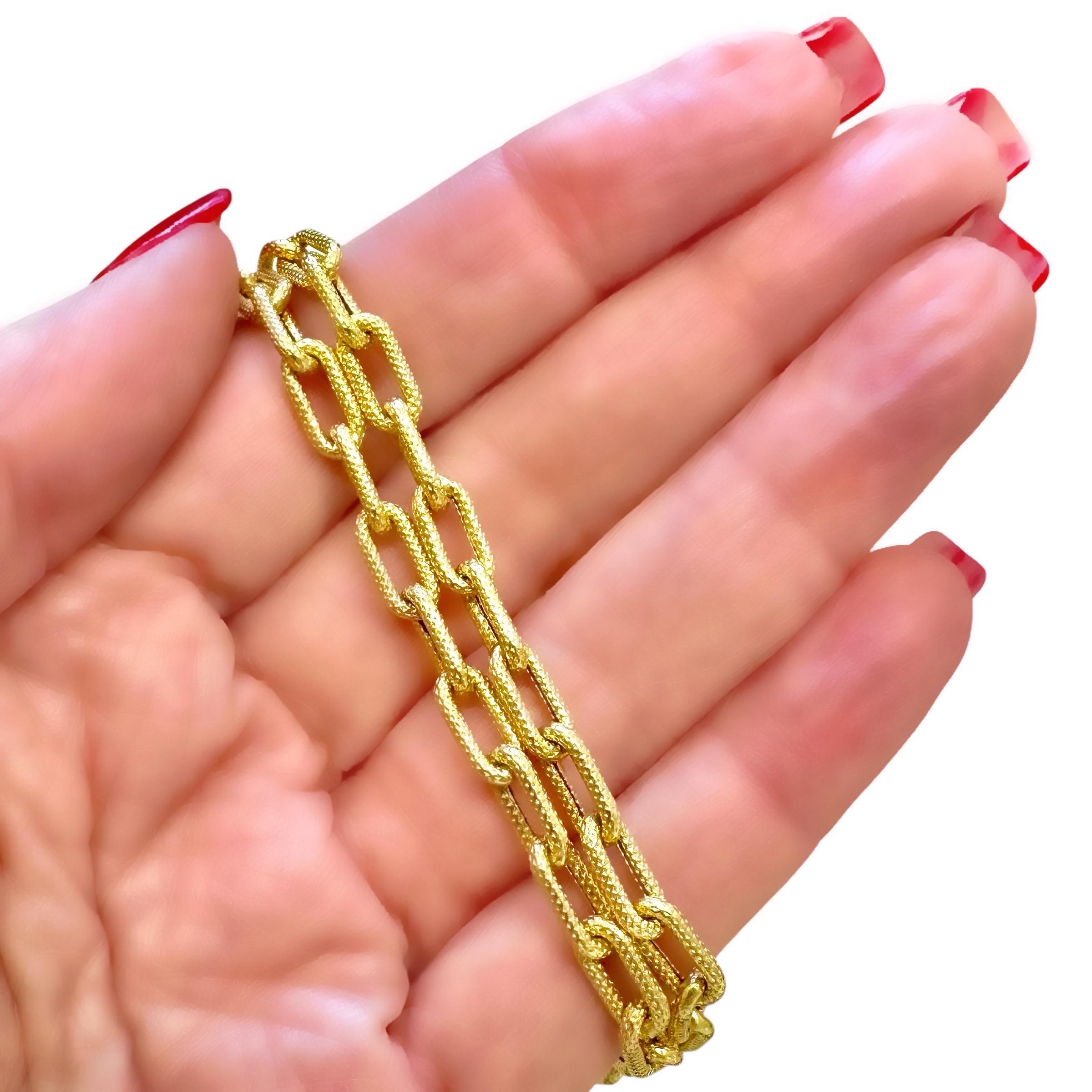 Cadena de cuello con textura vintage de oro amarillo de 14 quilates ideal para llevar a diario en venta 1