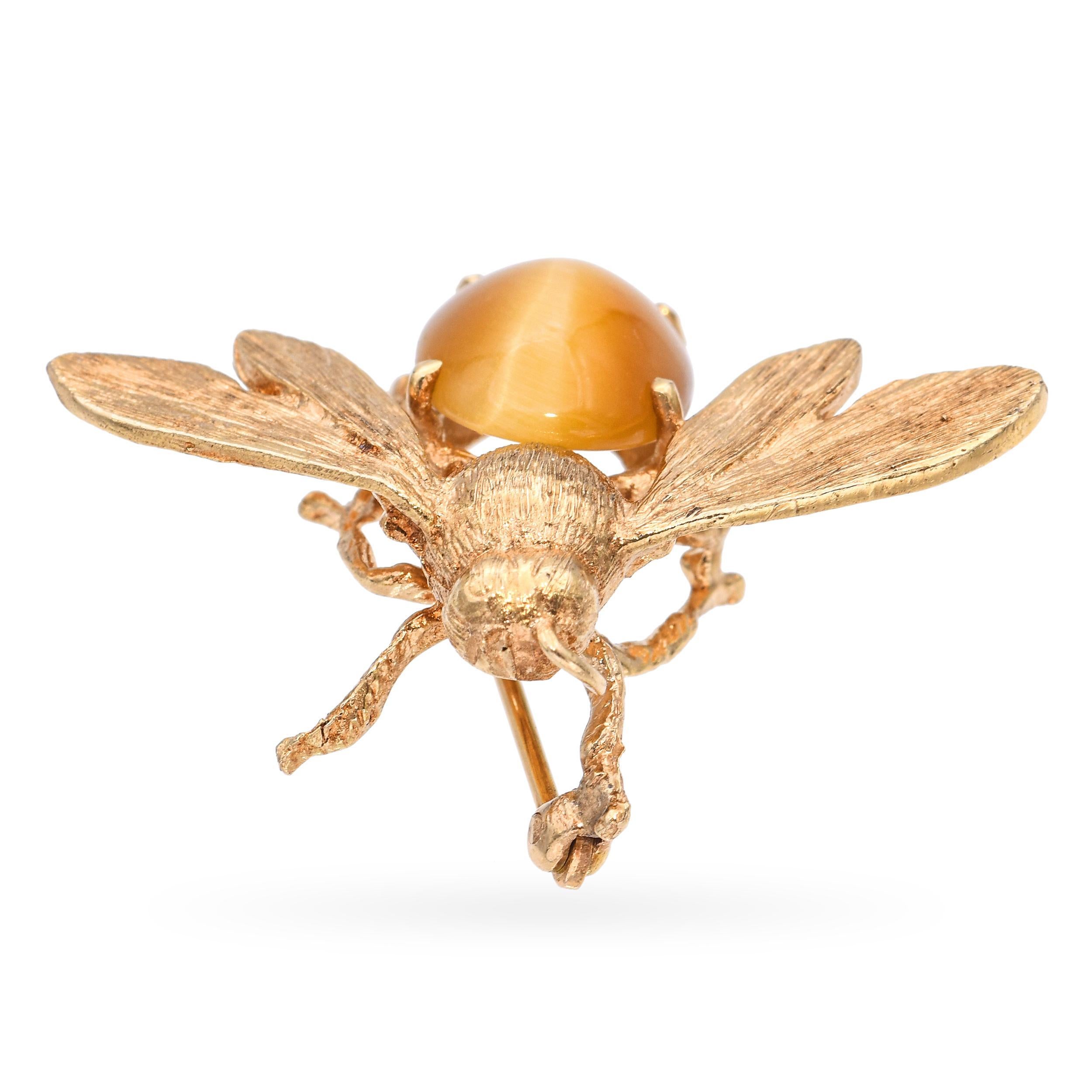 Vintage 14k Yellow Gold Tigers Eye Bumblebee Brooch For Sale 1