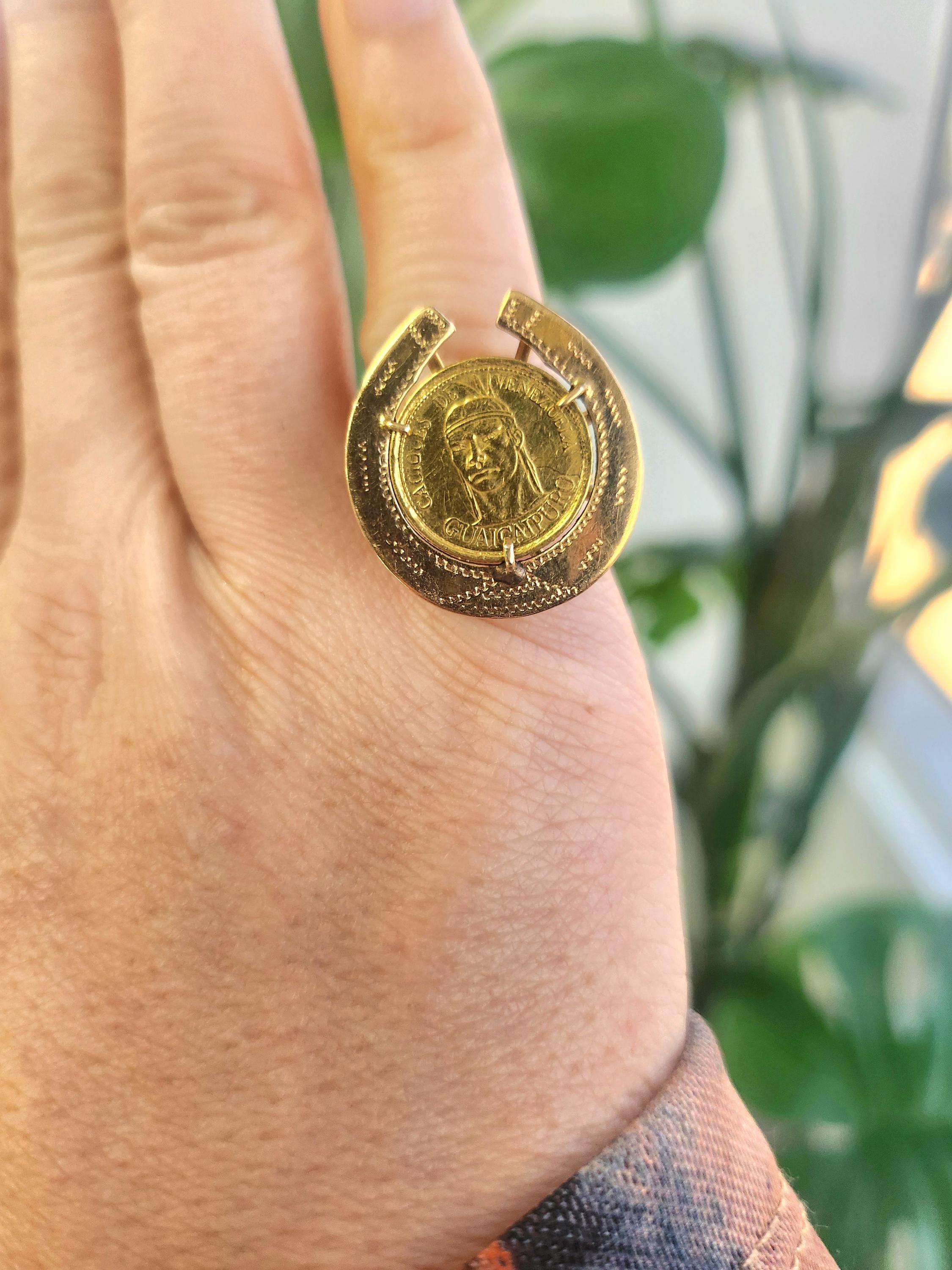 Women's Vintage 14K Yellow Gold Venezuelan Coin Horseshoe Ring For Sale