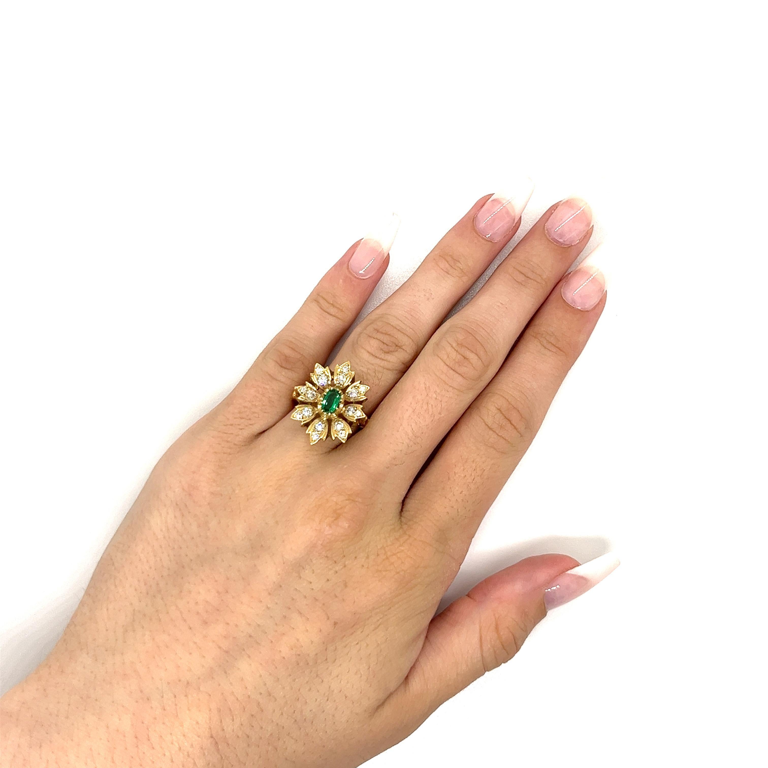 viktorianischer 14k Gelbgold-Ring mit Smaragd und Diamant (Ovalschliff) im Angebot