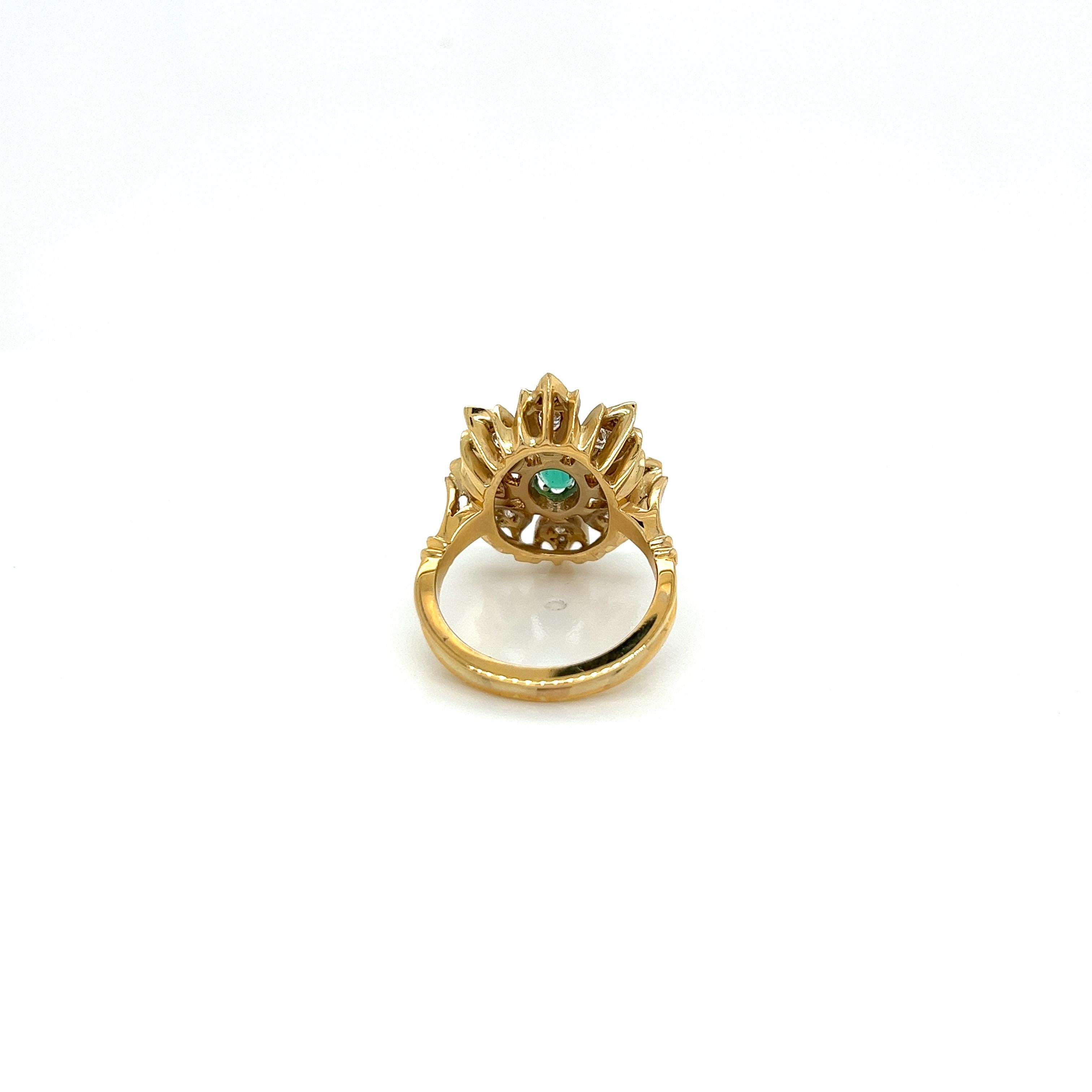 Bague vintage de reproduction victorienne en or jaune 14 carats avec émeraude et diamants Pour femmes en vente