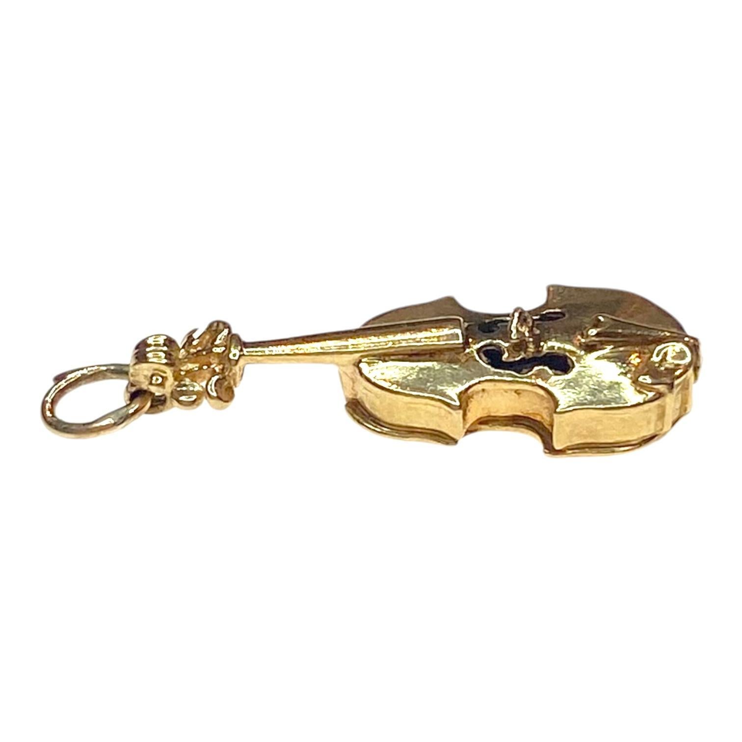 Vintage 14K Yellow Gold Violin Charm In Good Condition In Henderson, NV