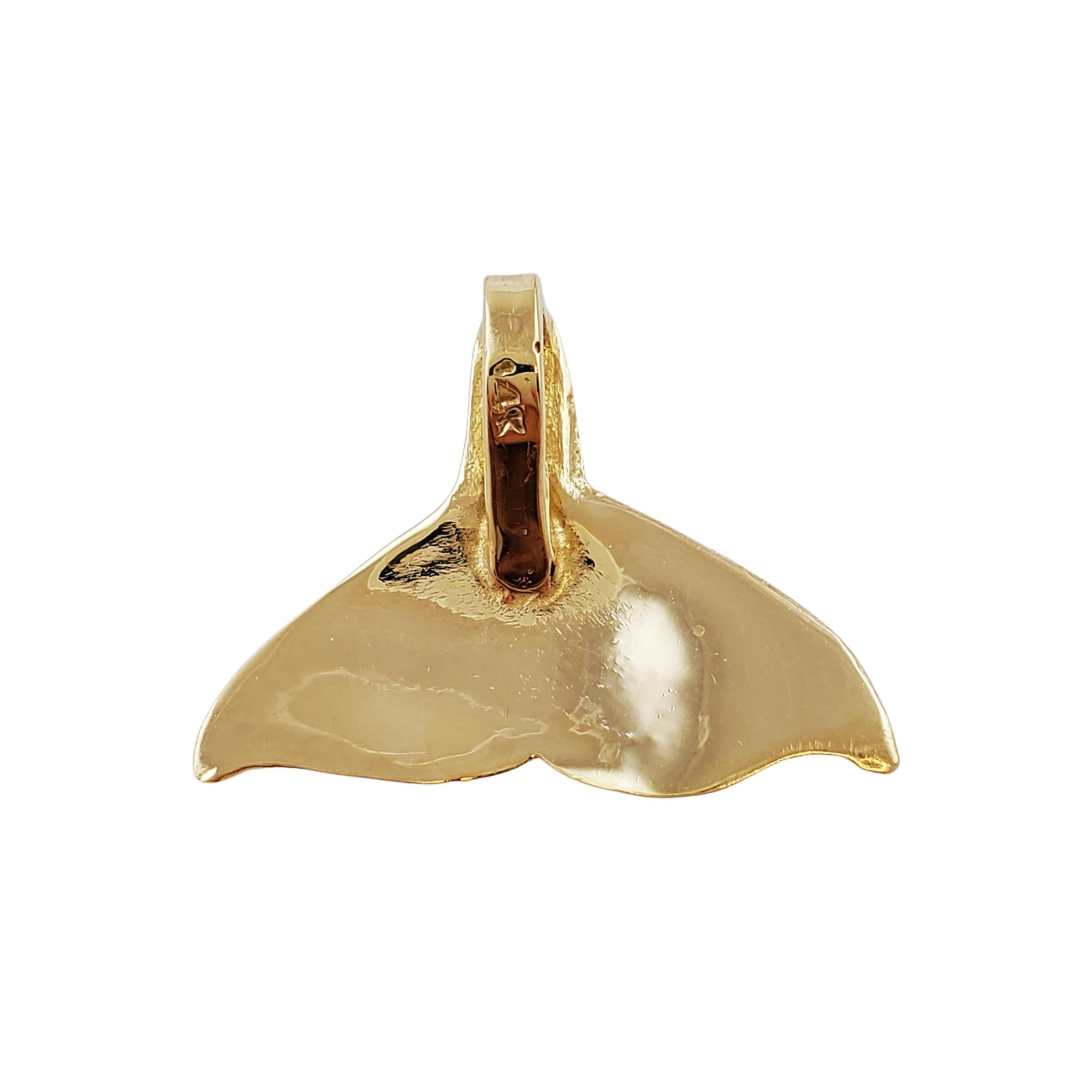 Walschwanz-Anhänger aus 14 Karat Gelbgold 2
