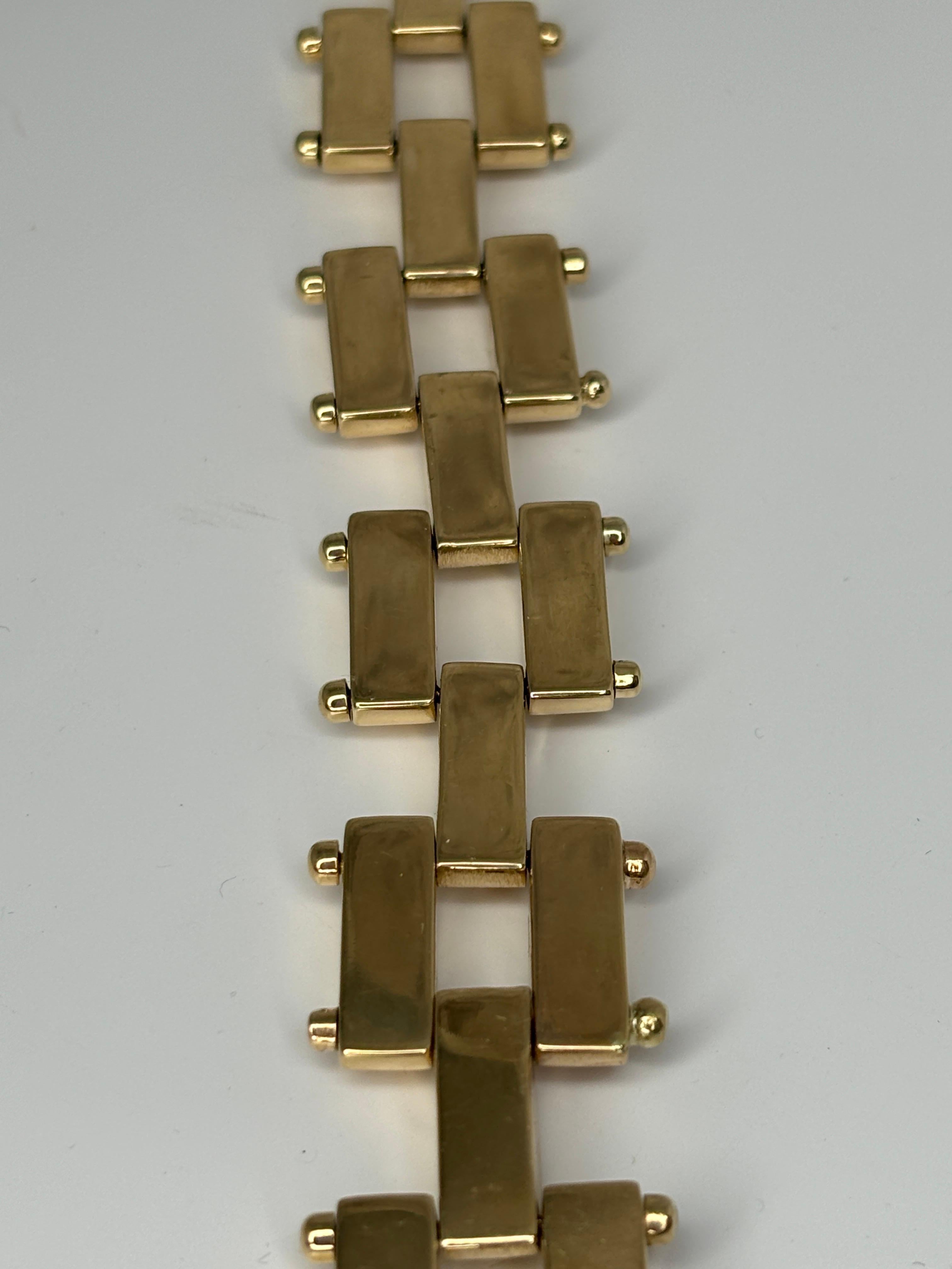 Vintage 14k Yellow Gold Wide Brushed & Polished Sleek Panther Link Bracelet For Sale 6