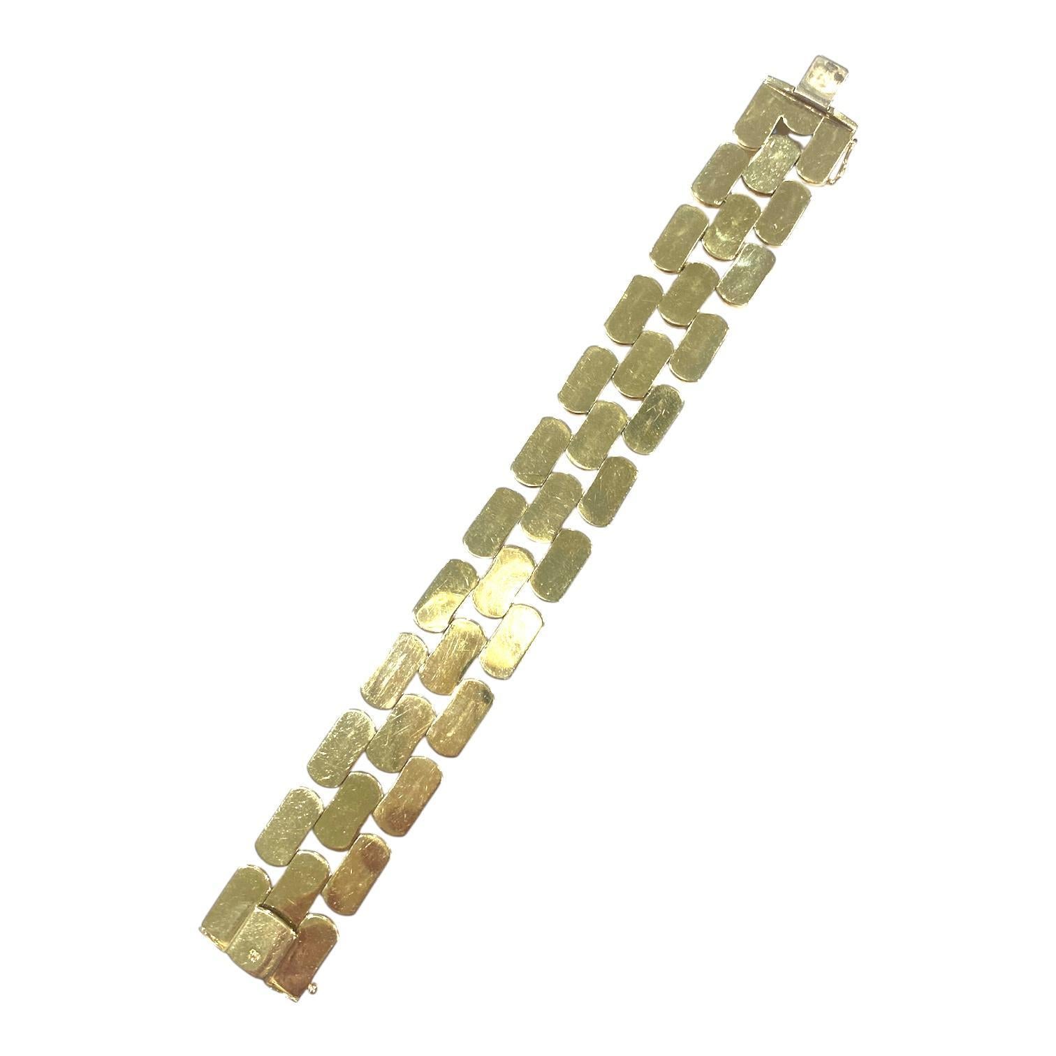 Bracciale d'epoca a maglie larghe in oro giallo 14K in vendita 1