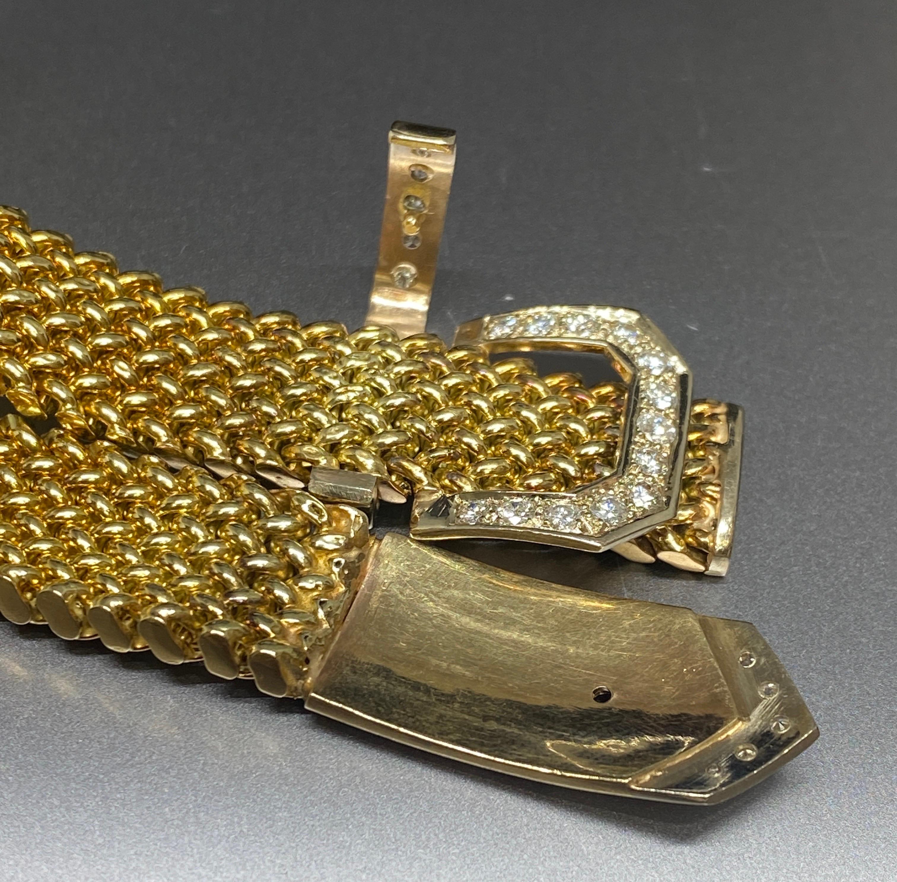 Round Cut Vintage 14k Yellow Gold Woven Mesh Link Diamond Buckle Bracelet For Sale