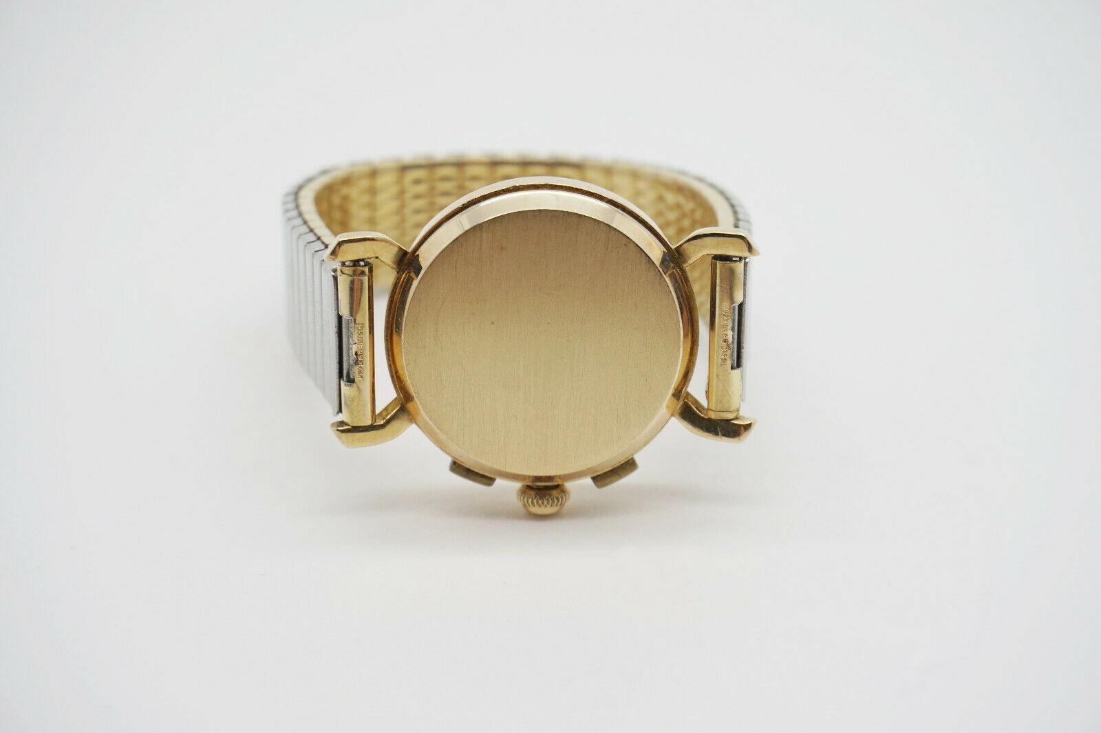 Reloj cronógrafo automático vintage LeCoultre de oro amarillo y blanco de 14 quilates 30 mm en venta 2