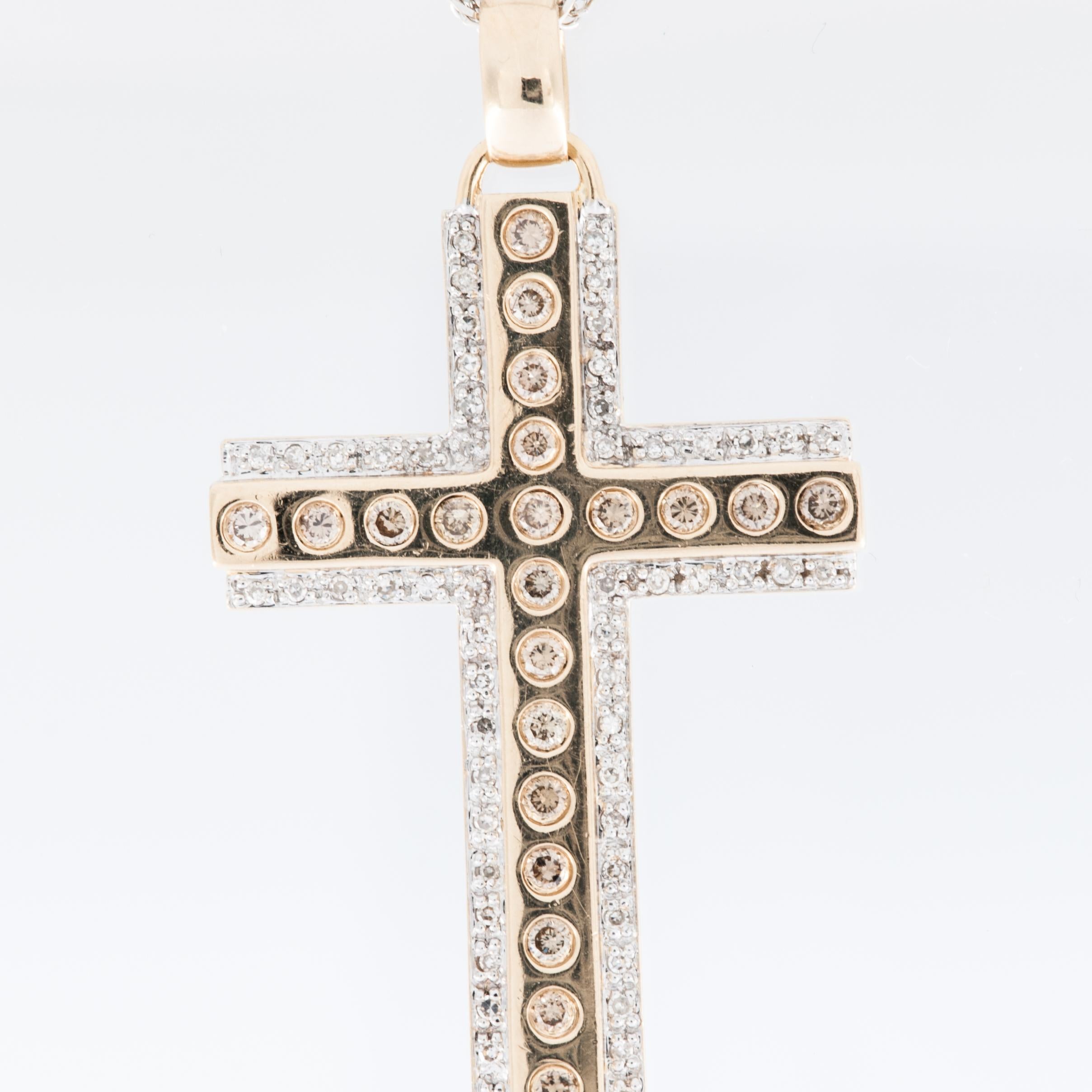 Vintage 14kt Gold German Cross with Diamonds In Good Condition For Sale In Esch sur Alzette, Esch-sur-Alzette