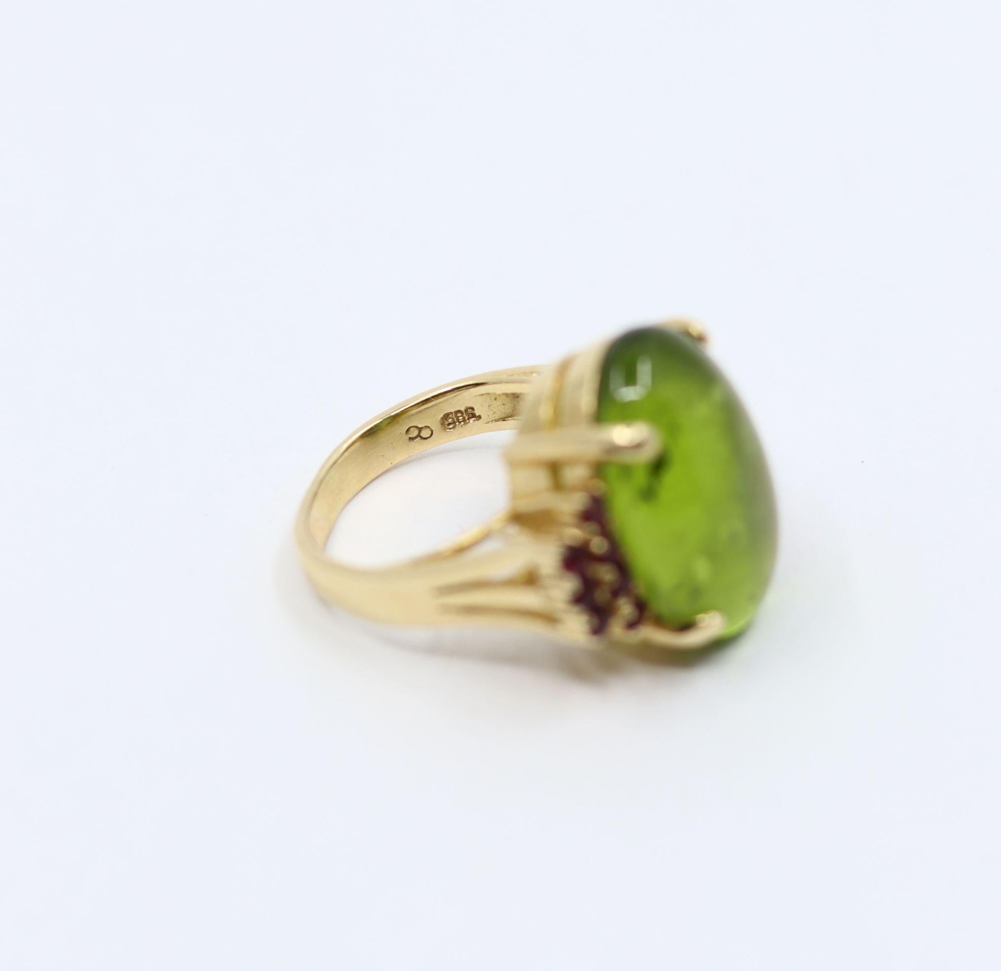 Vintage 14KT Gold Peridot Garnet Ring For Sale 3