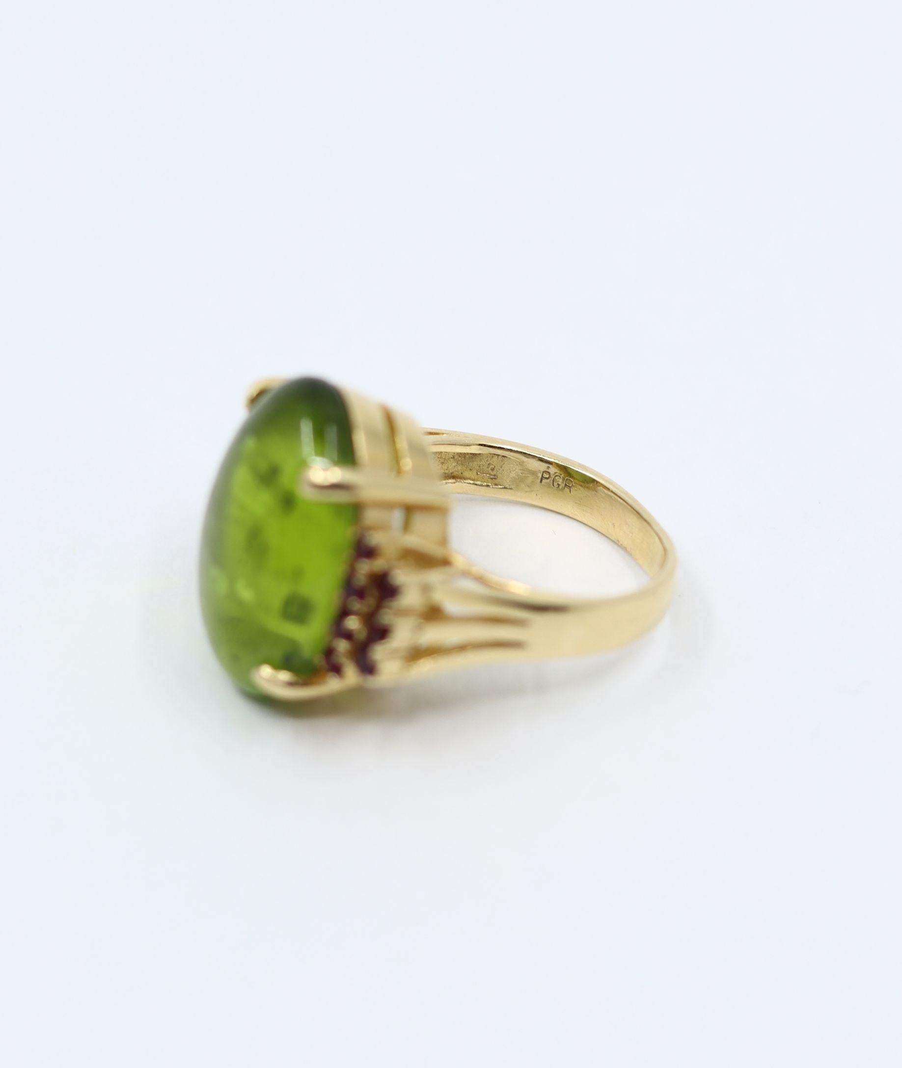 Vintage 14KT Gold Peridot Garnet Ring For Sale 4