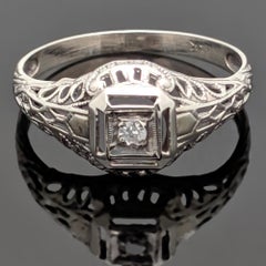 Vintage 14 Karat White Gold Art Deco Diamond Ring