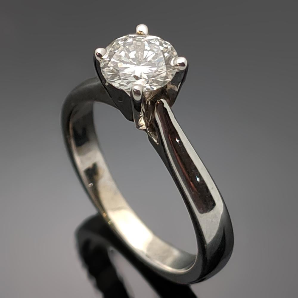 Retro Vintage 14 Karat White Gold Diamond Solitaire Ring For Sale