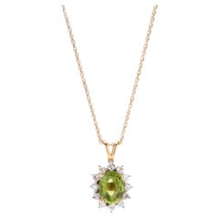 Vintage 14KT Yellow Gold 1.70ctw Peridot Diamond Necklace