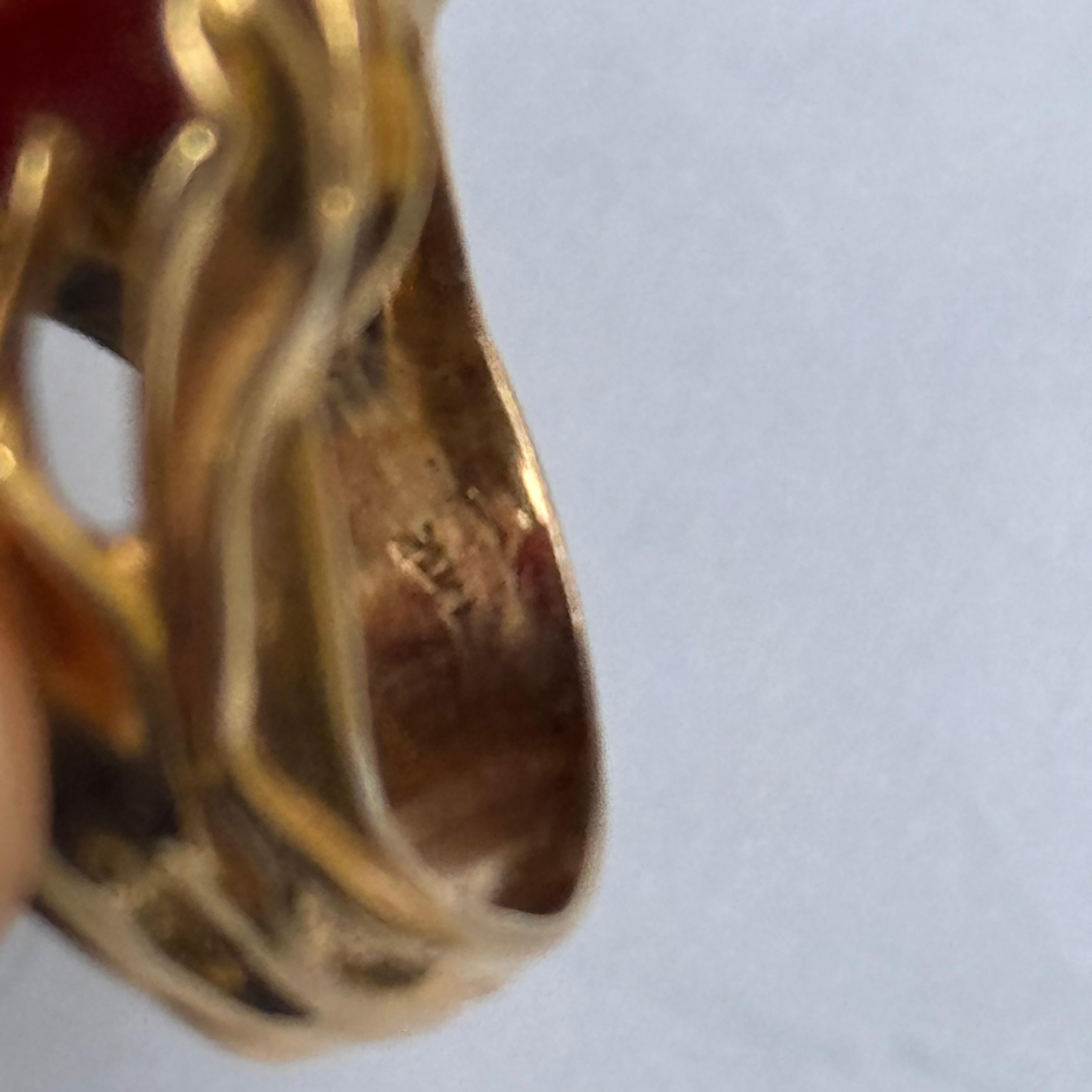 Vintage 14kt gelb Gold geschnitzt harten Stein  Ring  im Angebot 6