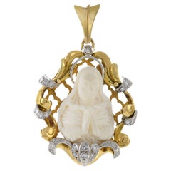 Colgante vintage de oro amarillo de 14 quilates con diamantes talla Virgen María