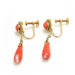 Vintage 14kt Yellow Gold Ladies Coral Earrings