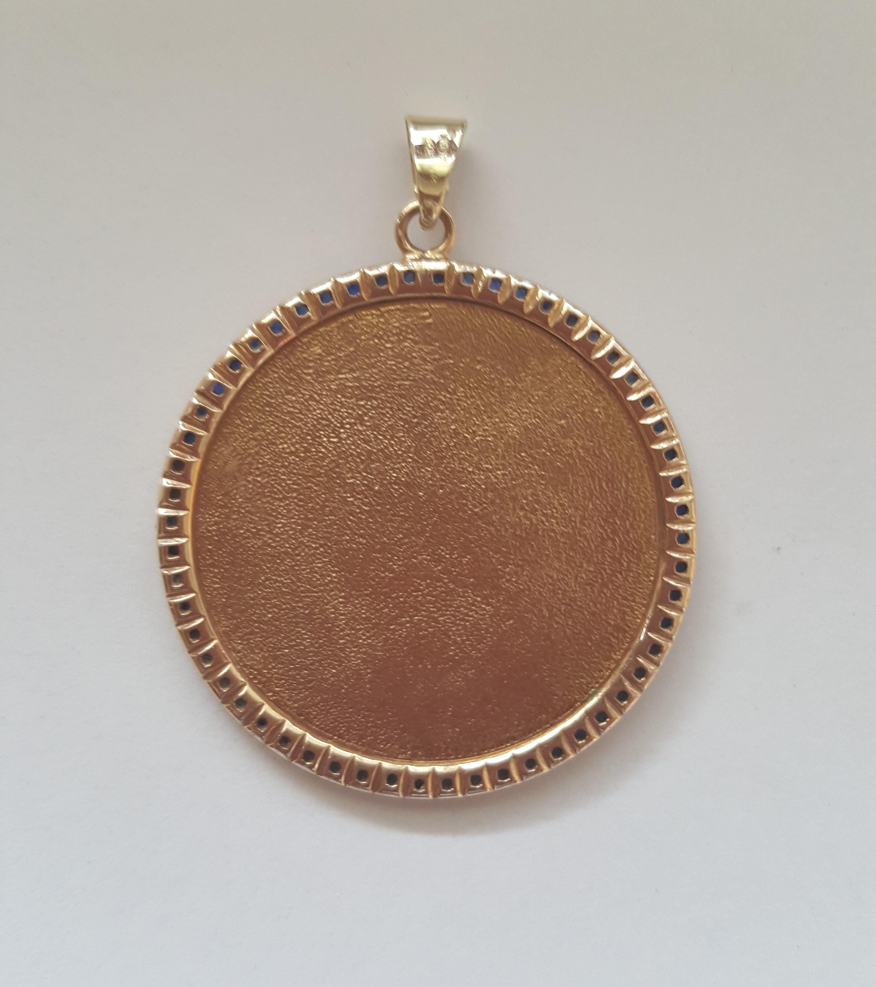 Beautiful vintage 14kt yellow gold pendant featuring 